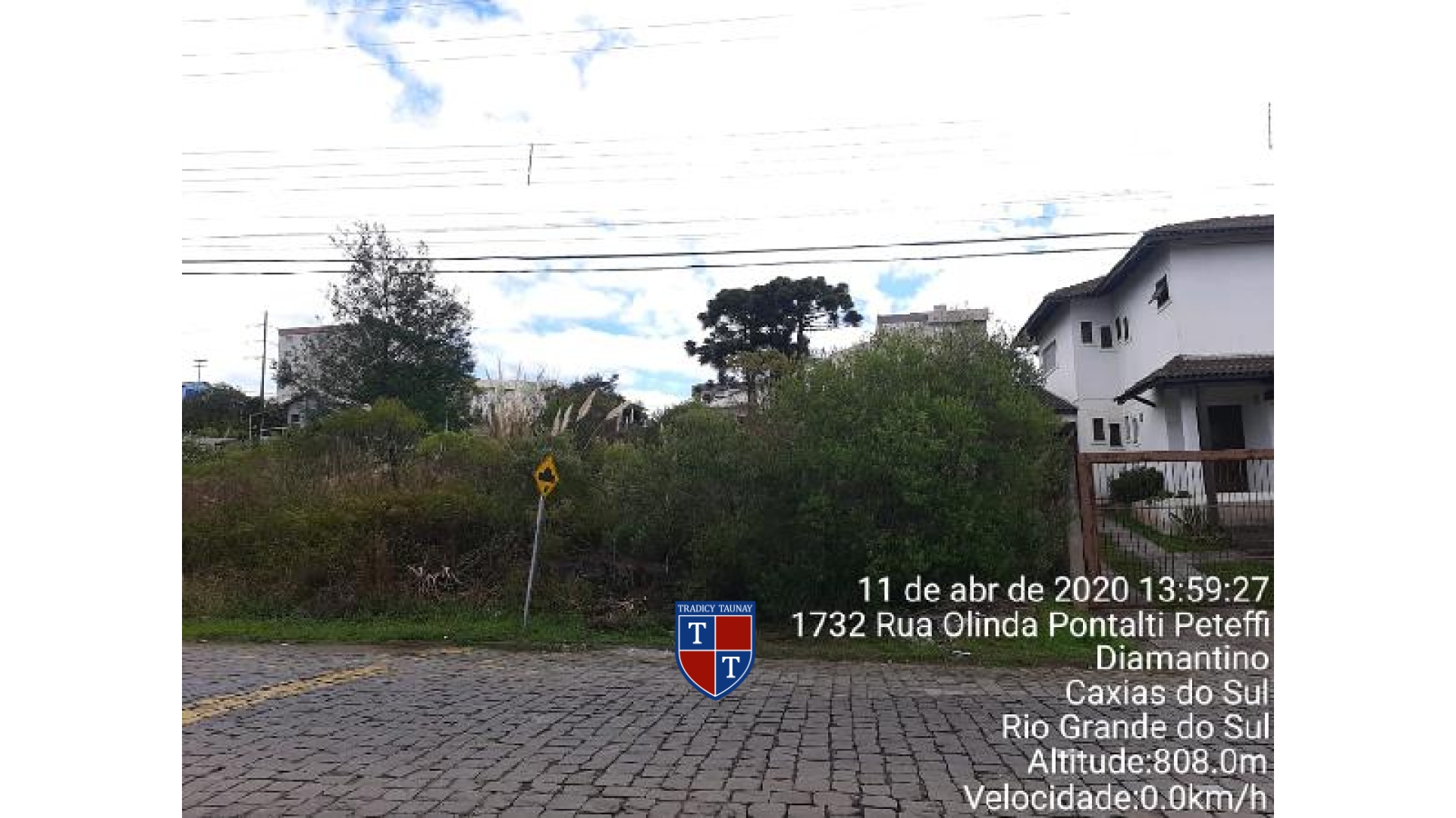 TERRENO em DIAMANTINO