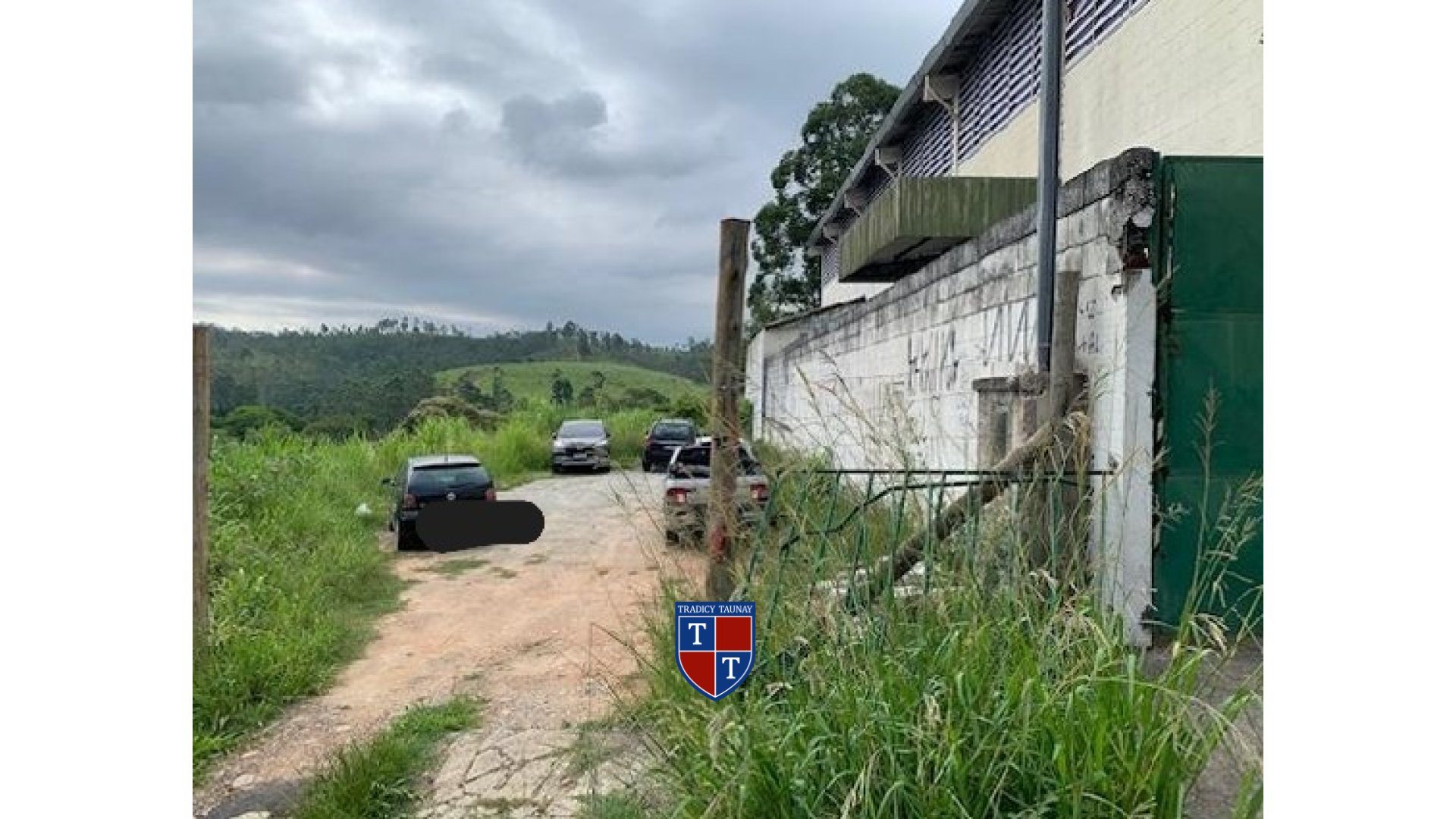 TERRENO em GUATURINHO