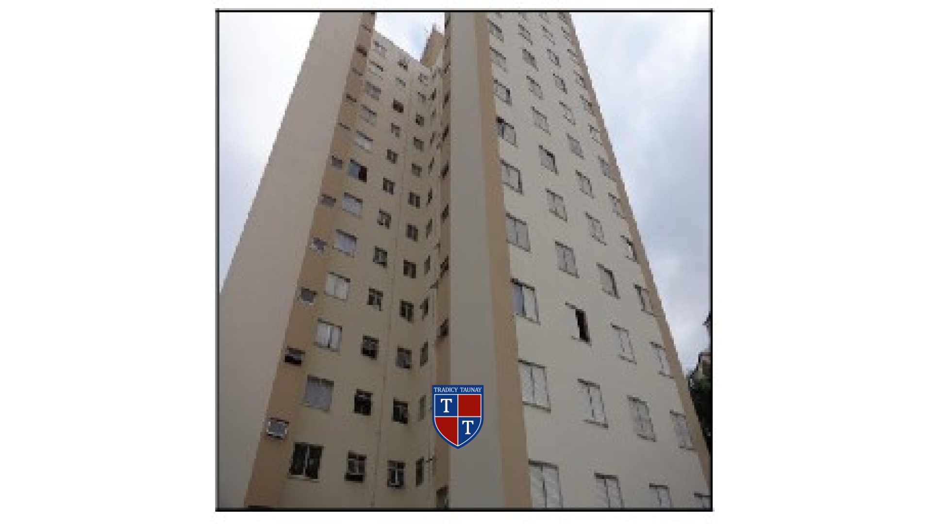 APARTAMENTO em SANTANA