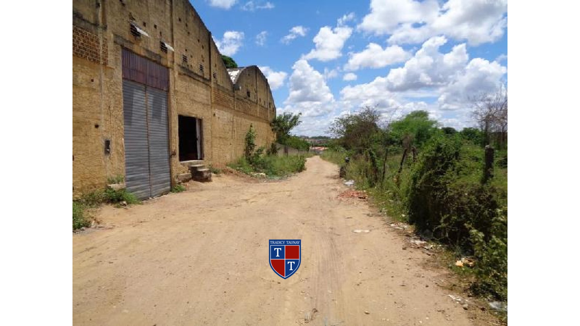 Foto 1 de TERRENO em LOT CIDADE DE DEUS - Imóvel Retomado Caixa