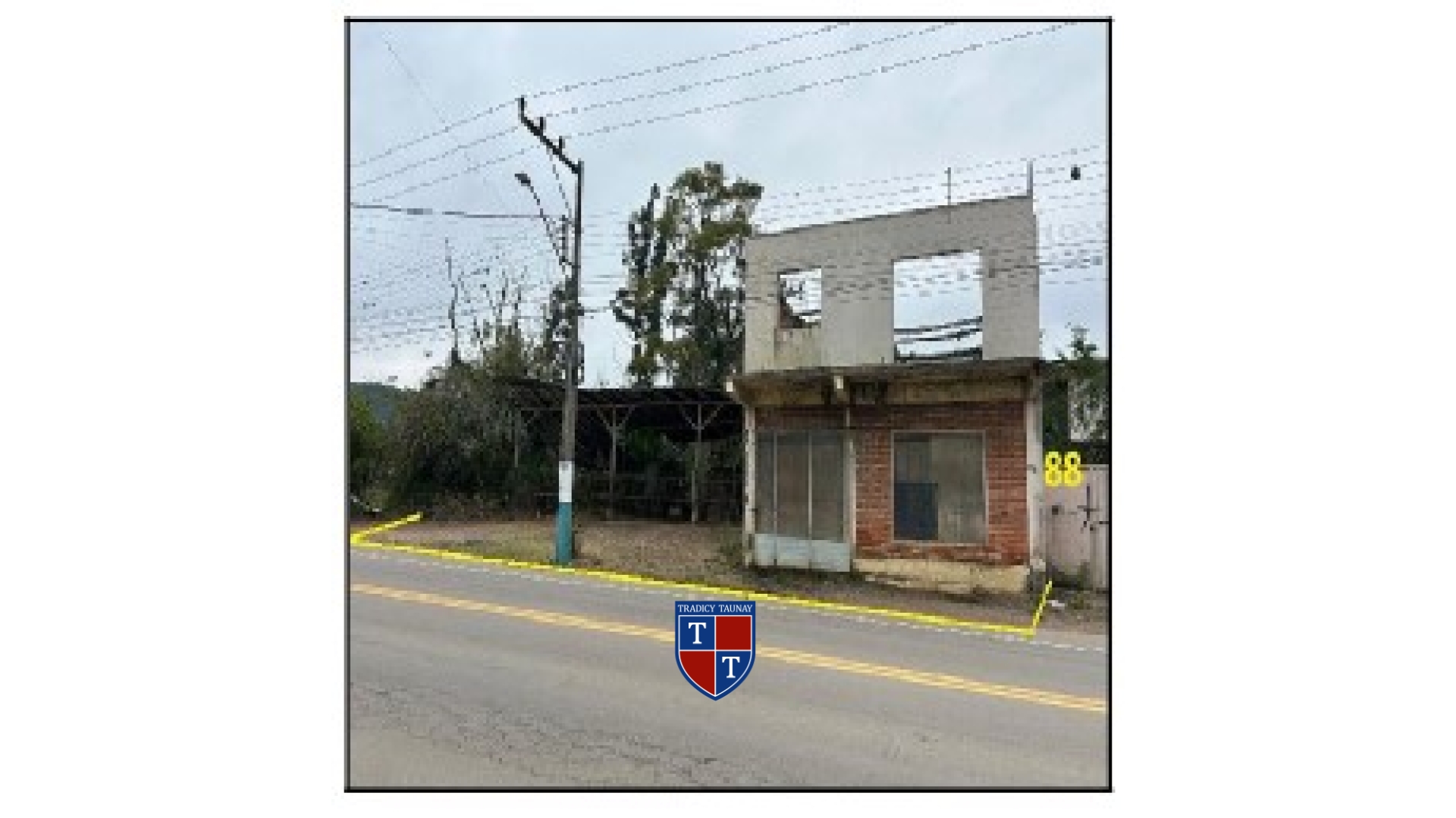 TERRENO em CENTRO