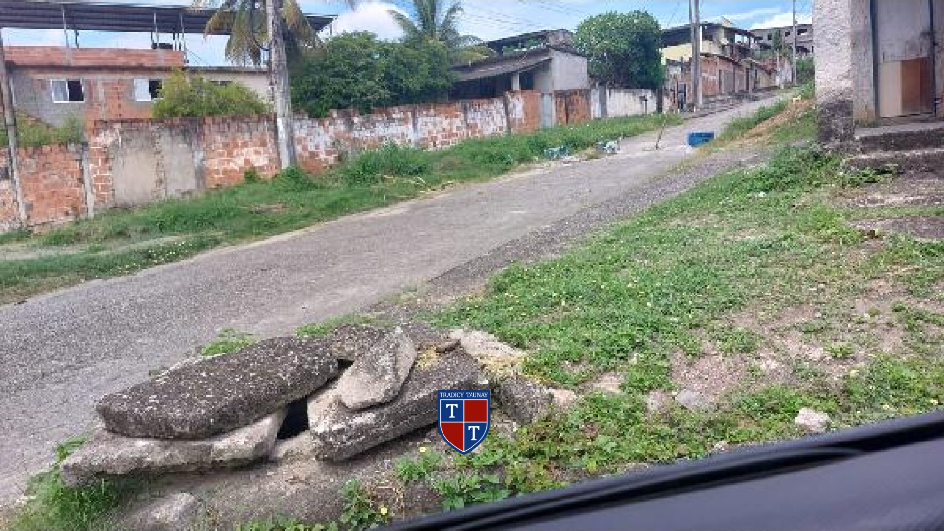 Foto 1 de CASA em JOQUEI CLUBE - Imóvel Retomado Caixa