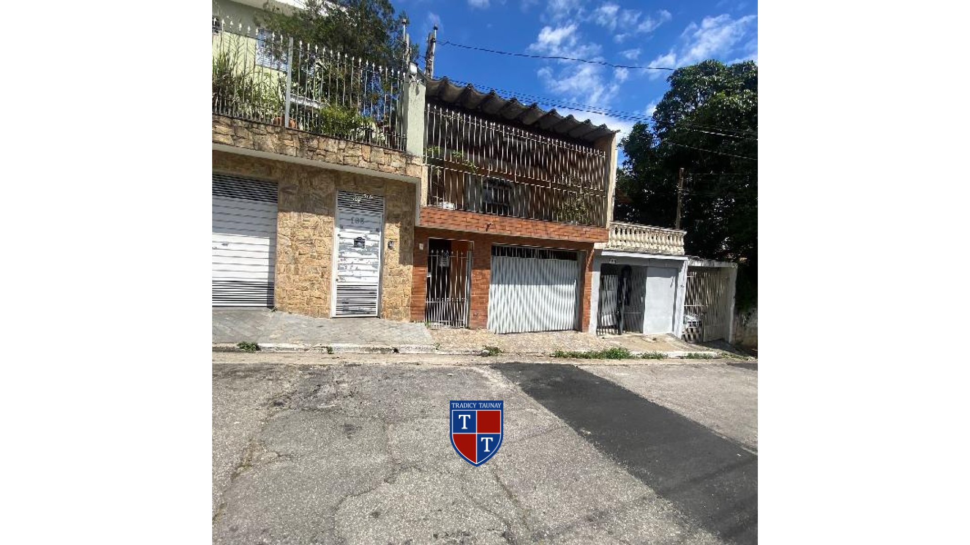 Foto 1 de CASA em JARDIM PERI - Imóvel Retomado Caixa