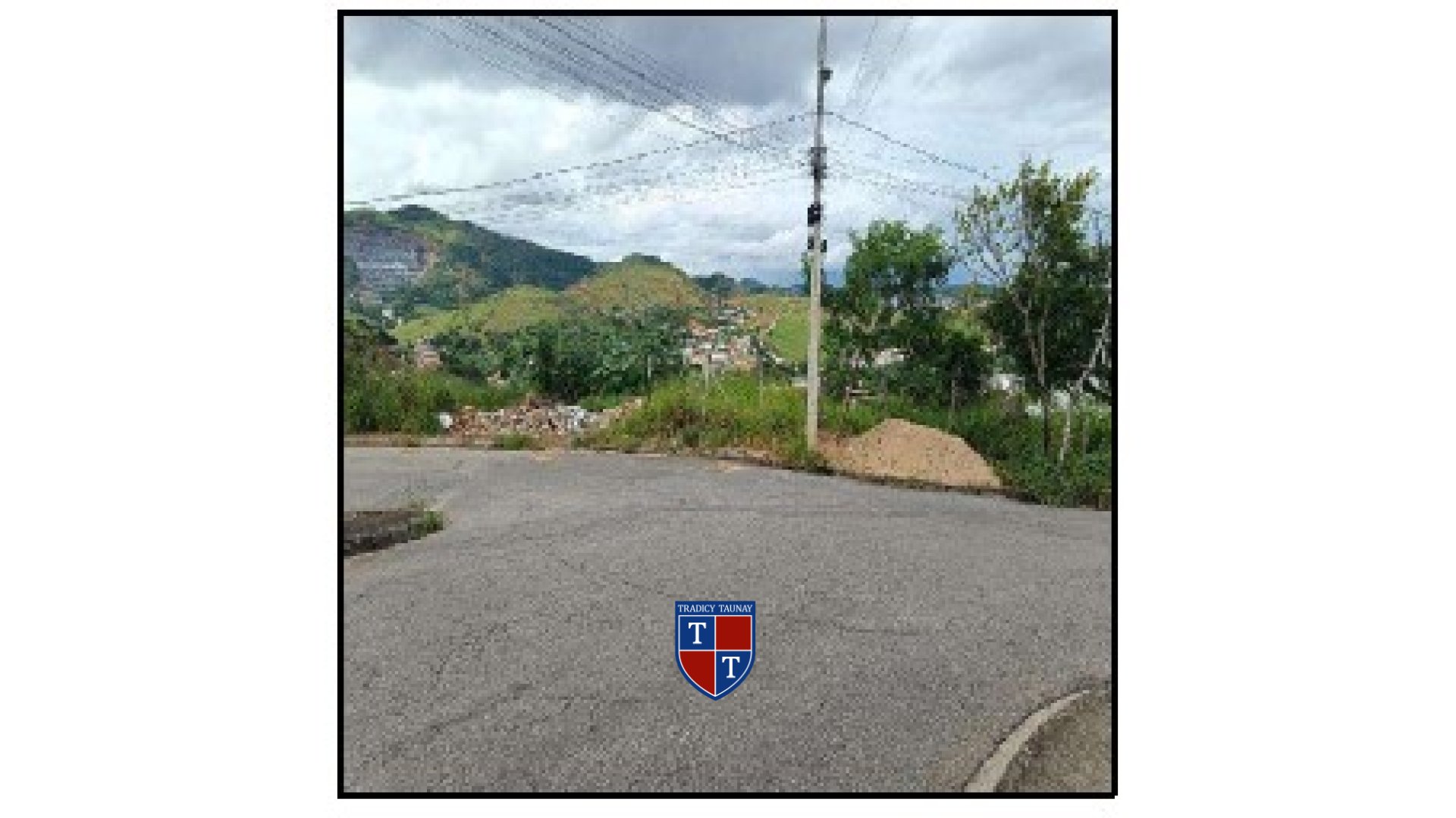 TERRENO em CIDADE NOBRE