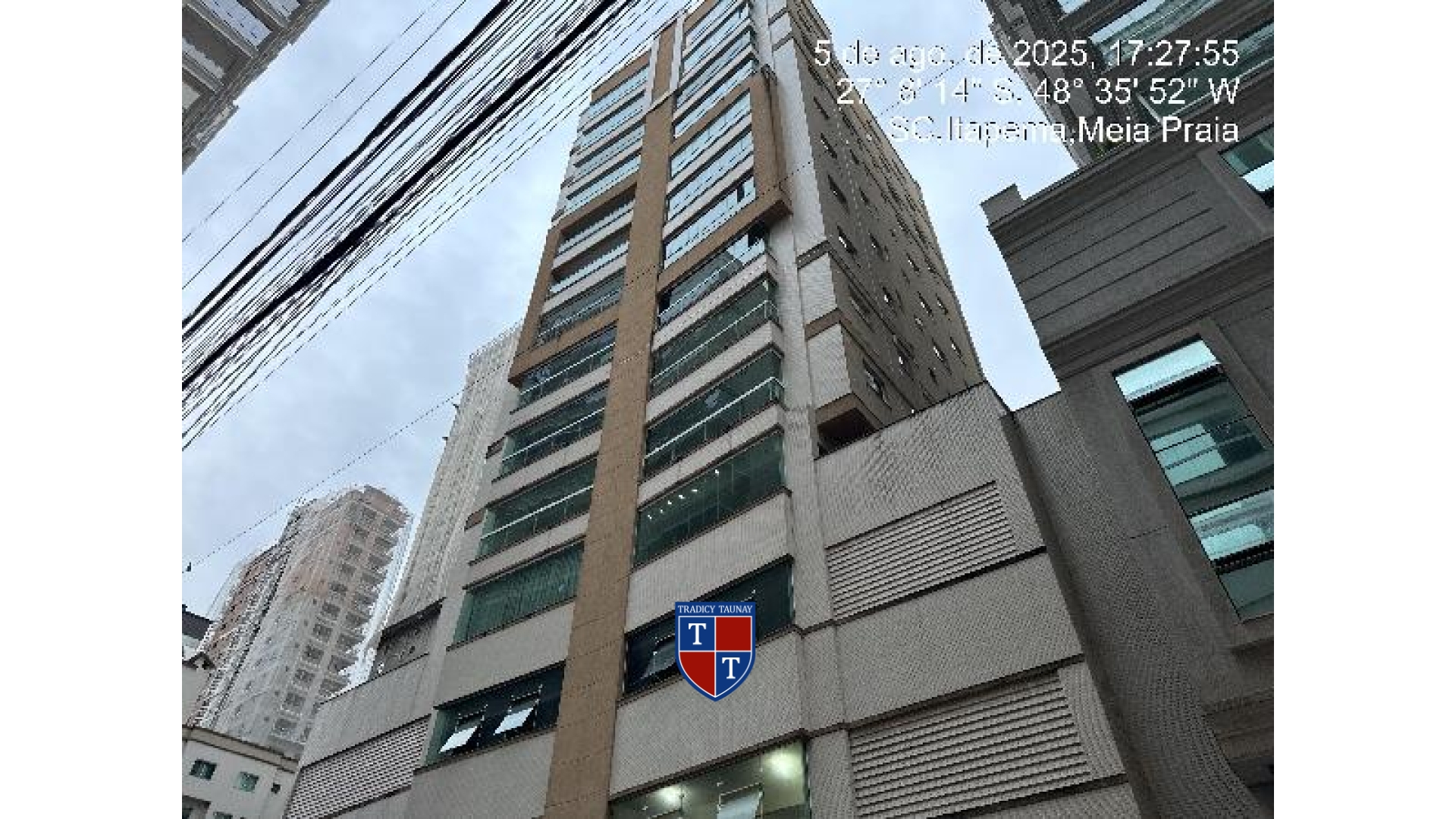 Foto 1 de APARTAMENTO em MEIA PRAIA, ITAPEMA/SC - Imóvel Retomado CAIXA Ref 1444417115809