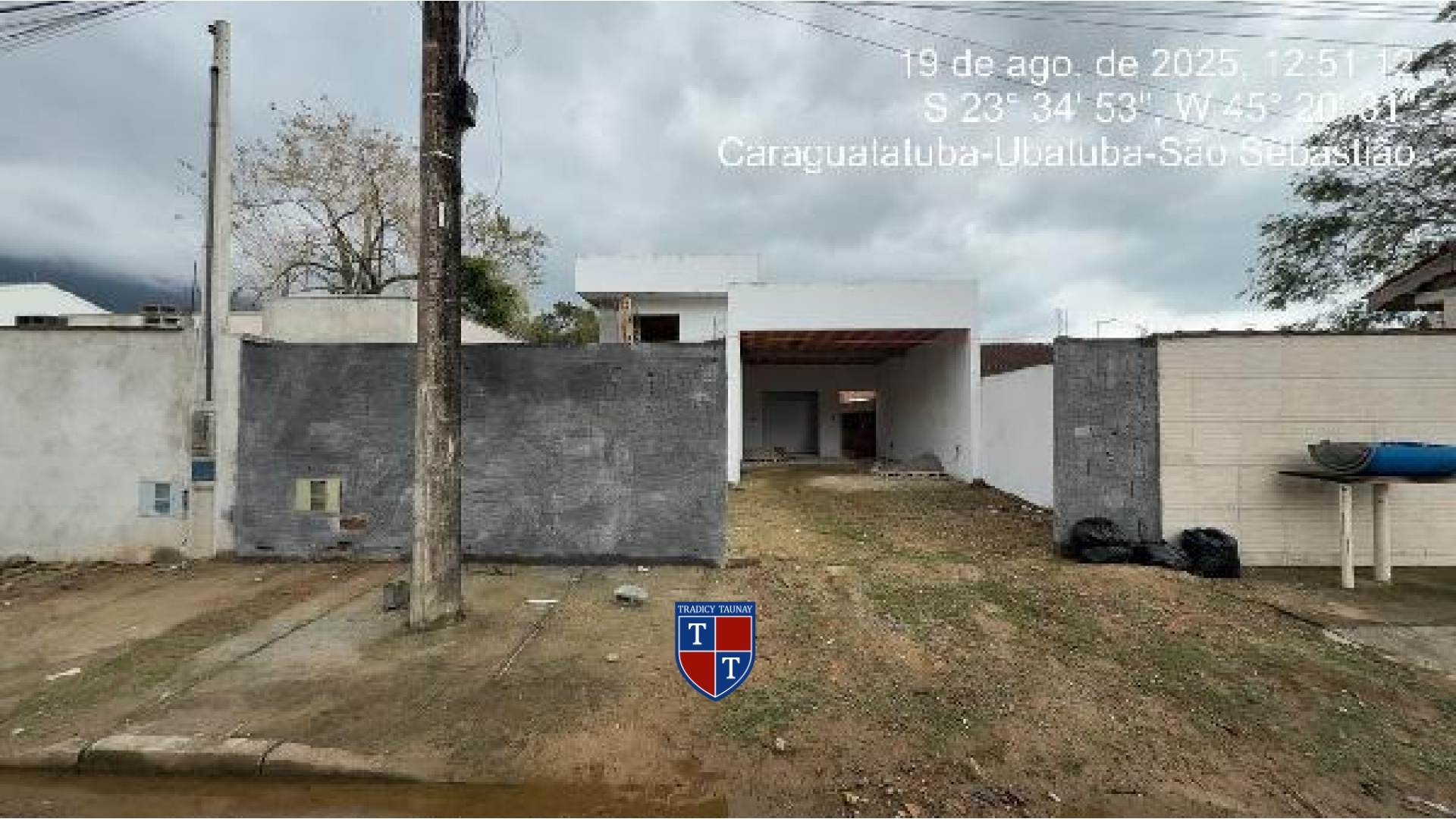 Foto 1 de CASA em JARDIM DO SOL, CARAGUATATUBA/SP - Imóvel Retomado CAIXA Ref 1444418893287