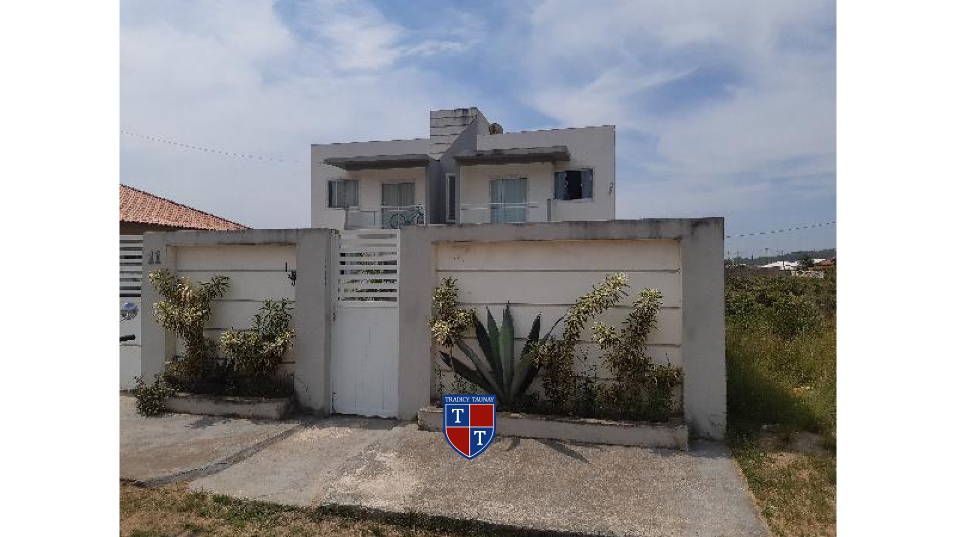 APARTAMENTO em LOTEAMENTO PARQUE DO