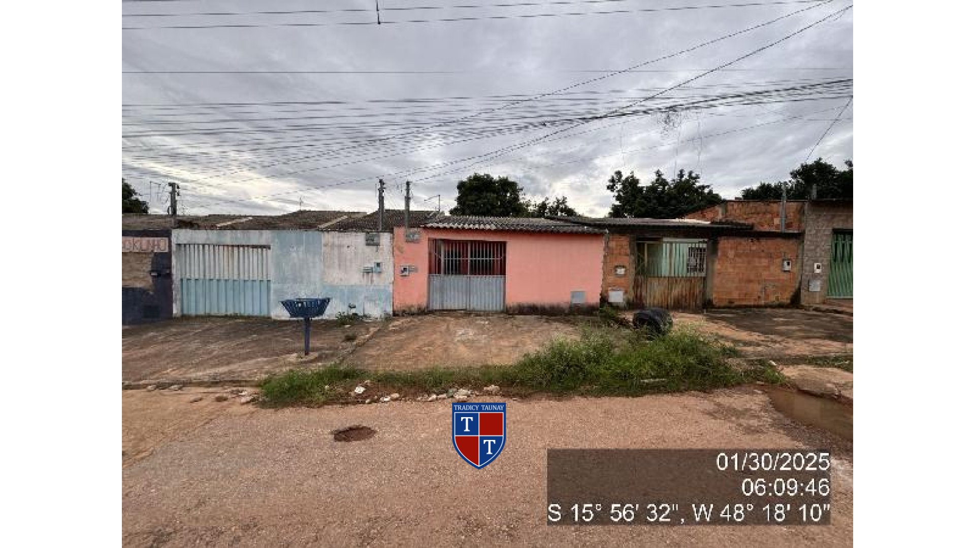 CASA em JARDIM ANA BEATRIZ II