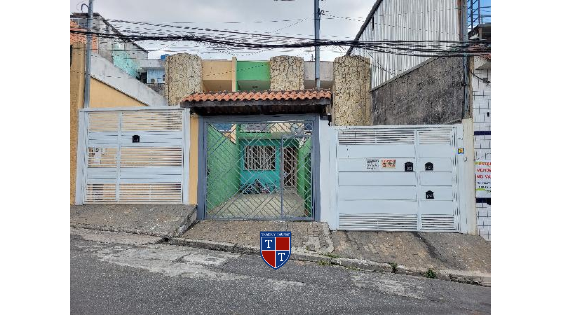 Foto 1 de CASA em PARQUE DOS BANCARIOS, SAO PAULO/SP - Imóvel Retomado CAIXA Ref 1555504038952