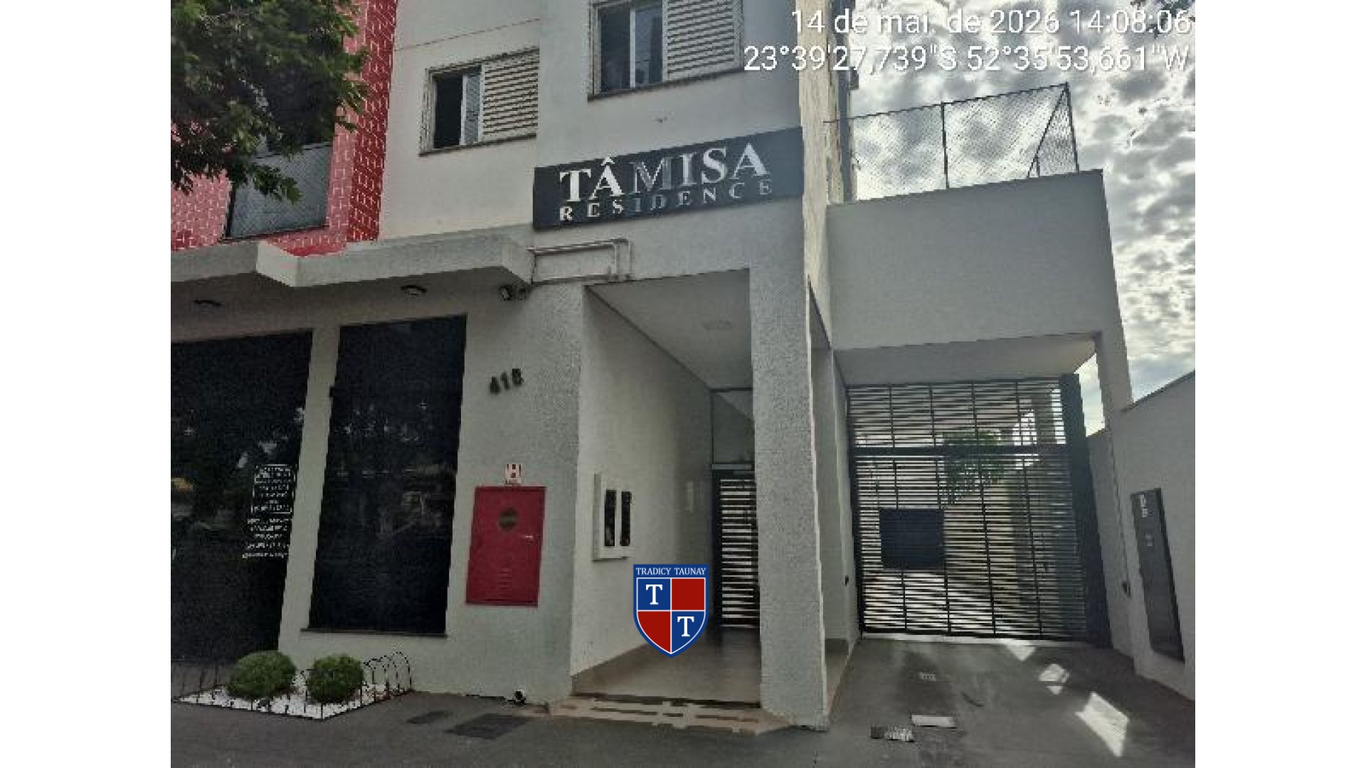 APARTAMENTO em ZONA ARMAZEM
