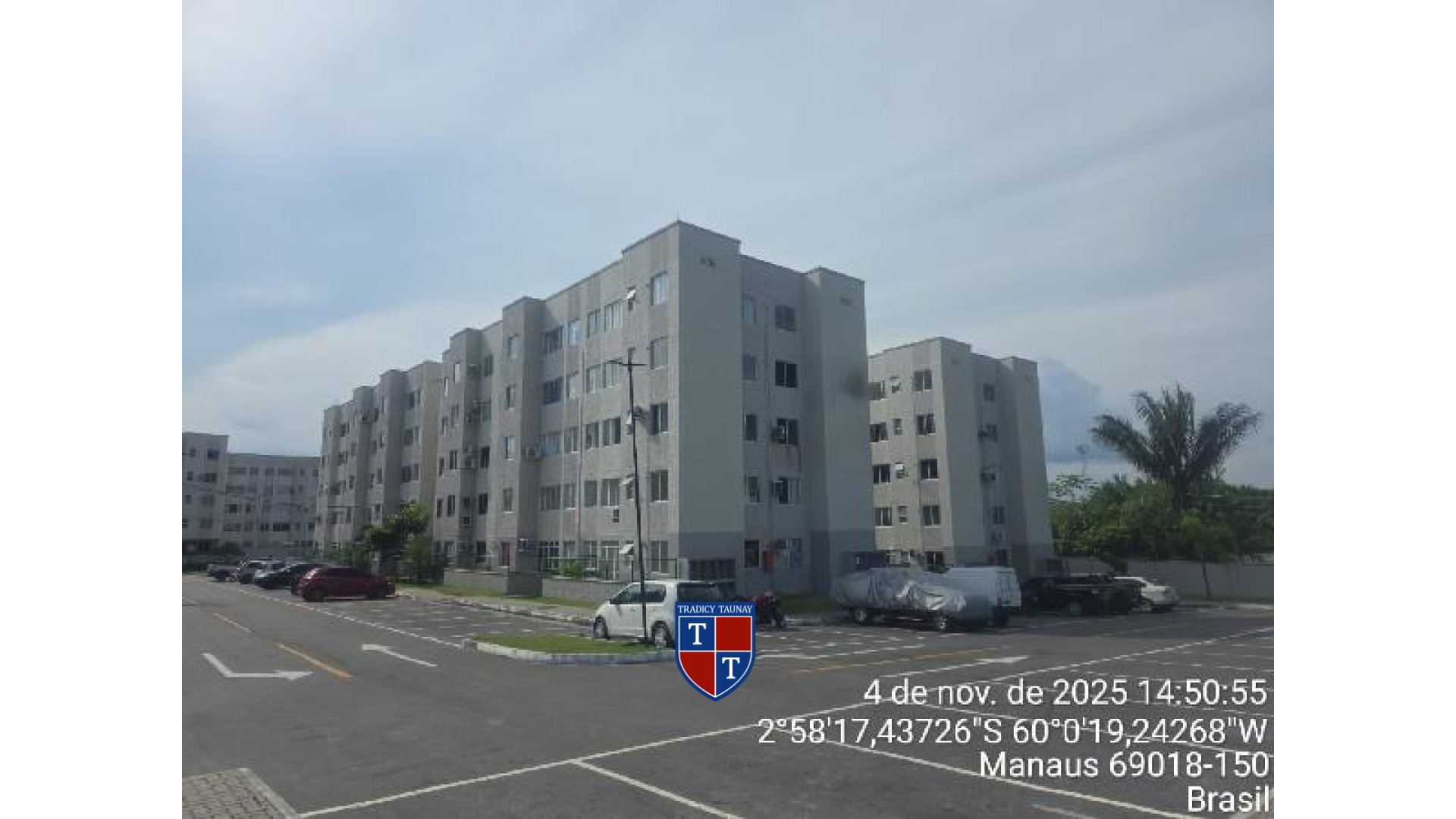 APARTAMENTO em LAGO AZUL