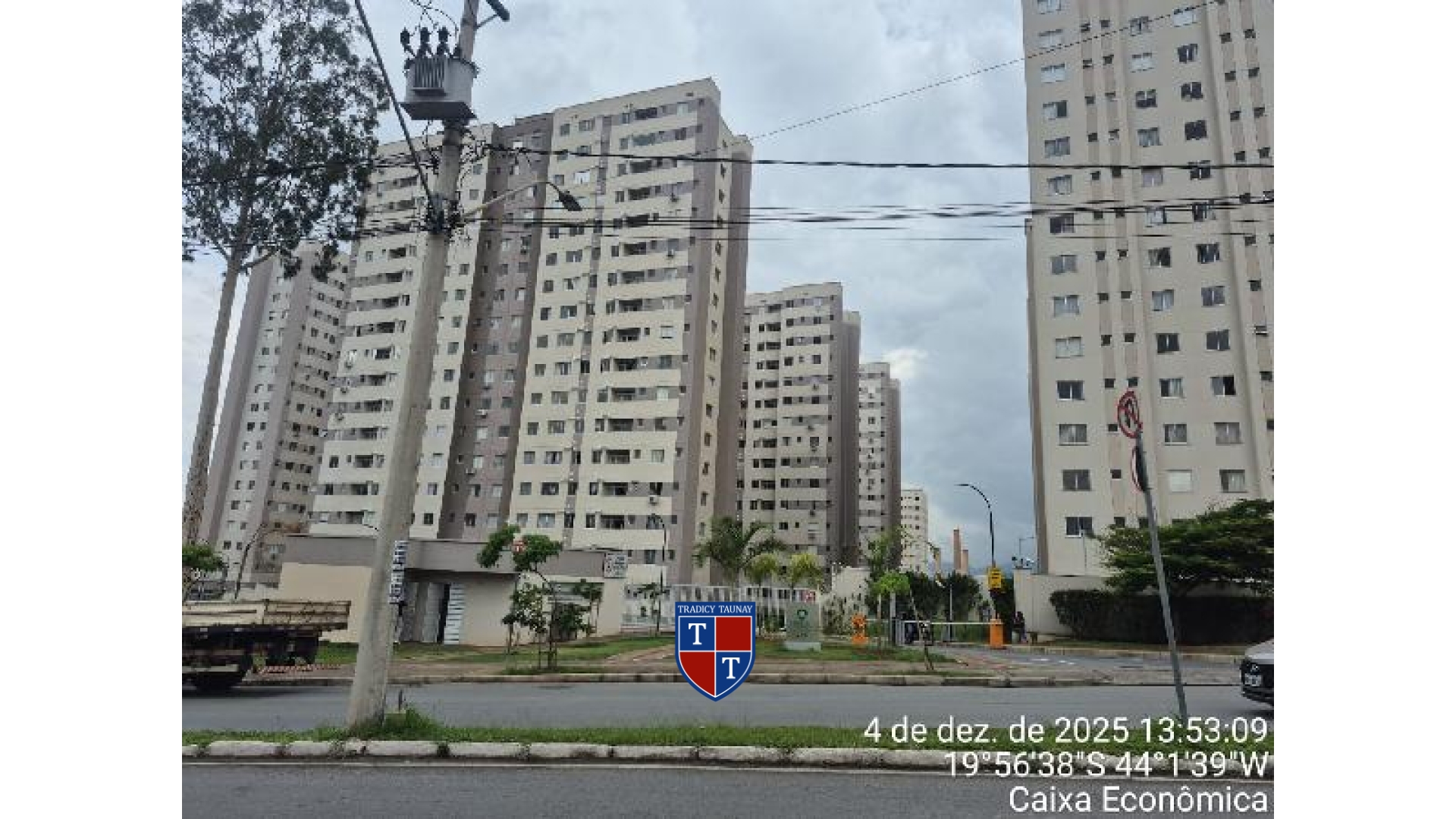APARTAMENTO em CIDADE INDUSTRIAL