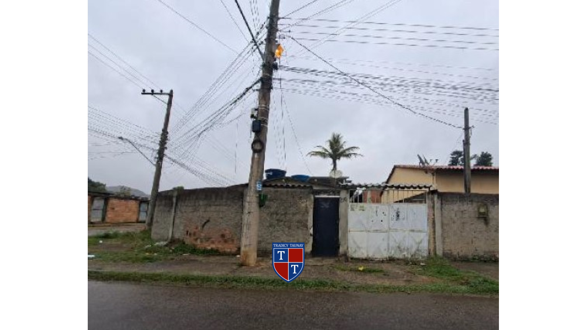 Foto 1 de CASA em JD S SALVADOR, QUEIMADOS/RJ - Imóvel Retomado CAIXA Ref 3018508684411