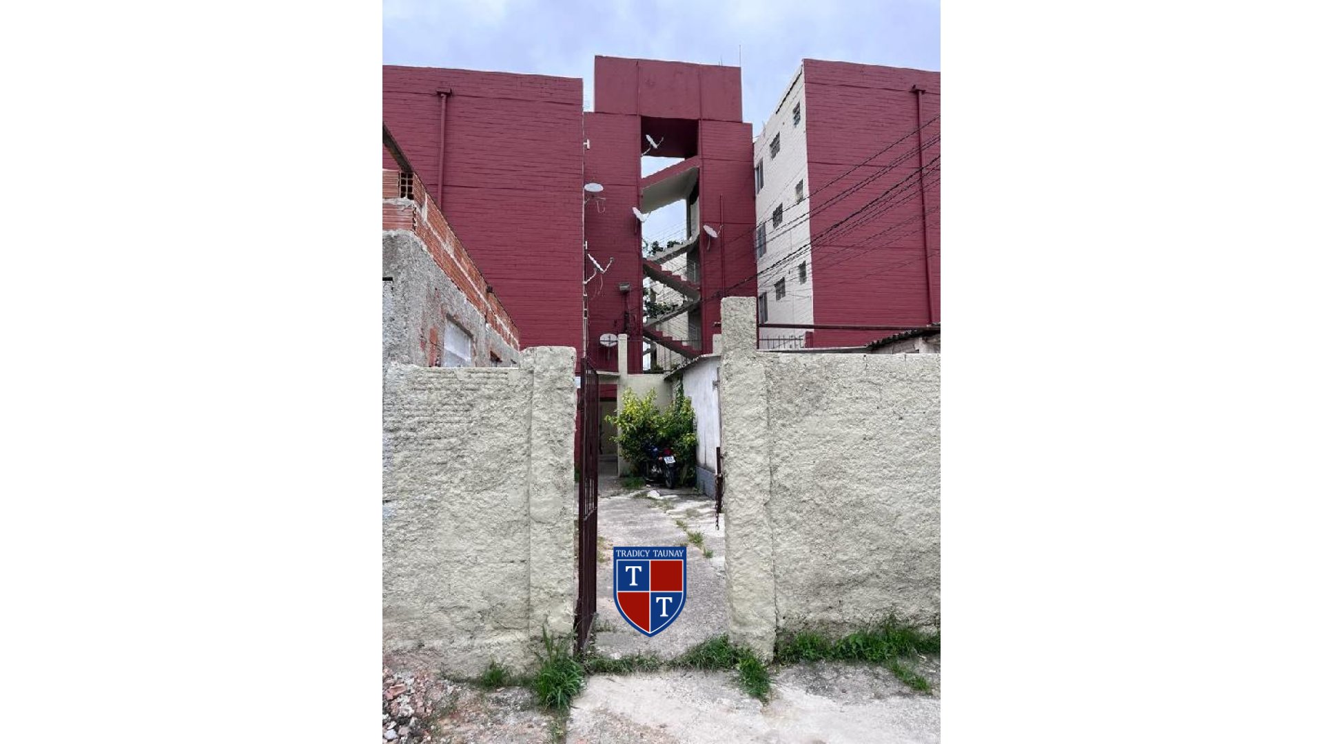 Foto 1 de APARTAMENTO em CIDADE ALEGRIA, RESENDE/RJ - Imóvel Retomado CAIXA Ref 8444404119760
