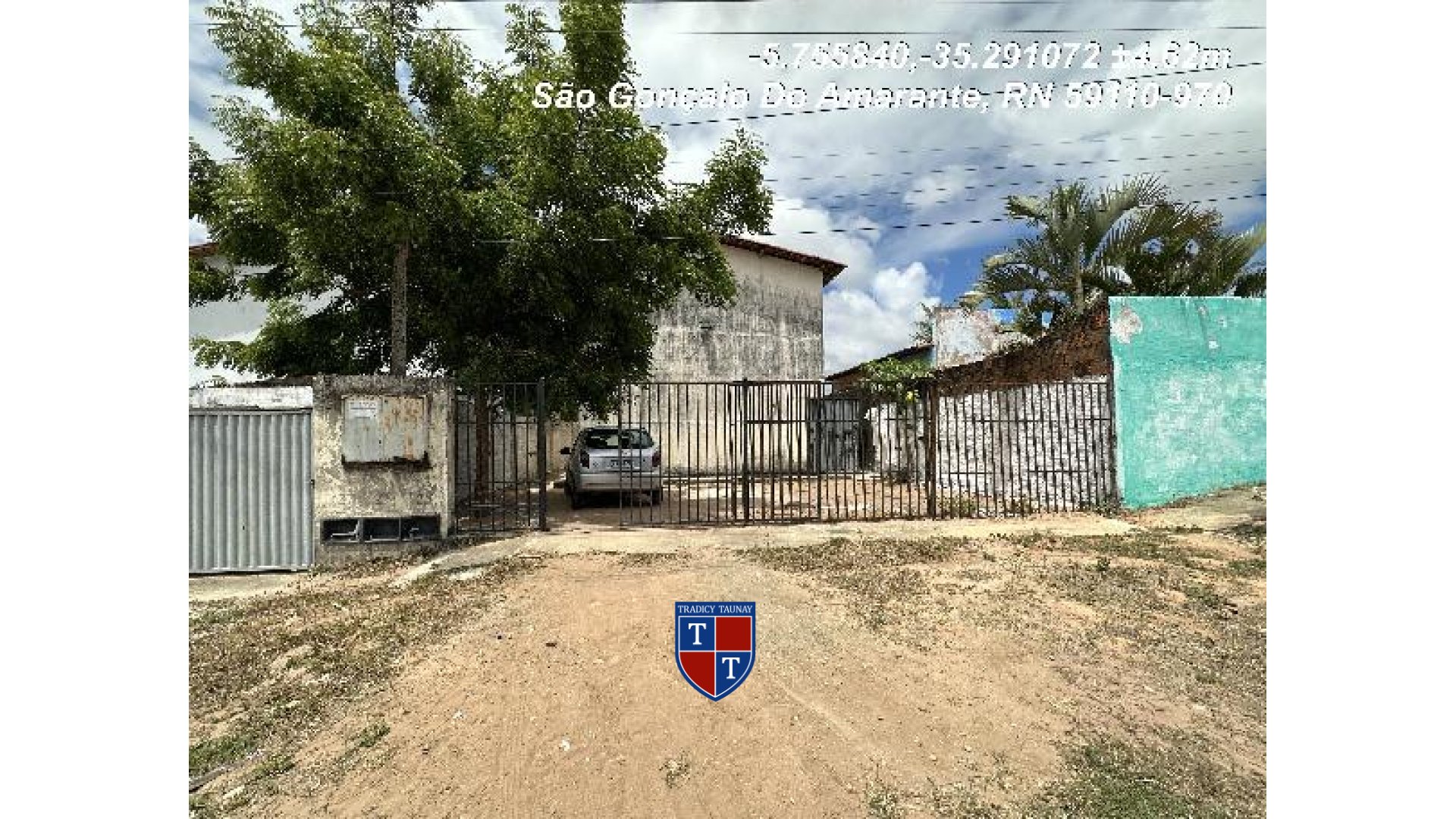 CASA em OLHO D'AGUA