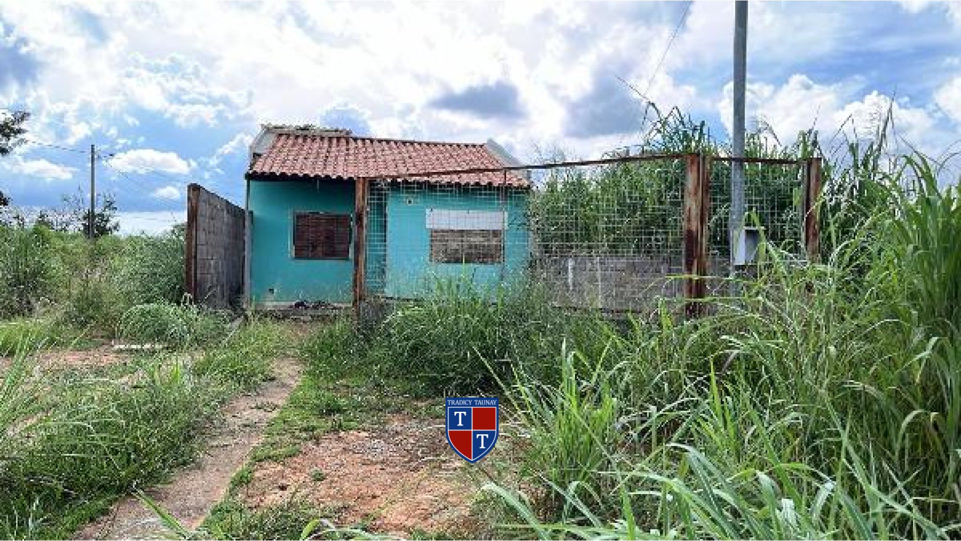 Foto 1 de CASA em JARDIM BAMDEIRANTES - Imóvel Retomado Caixa