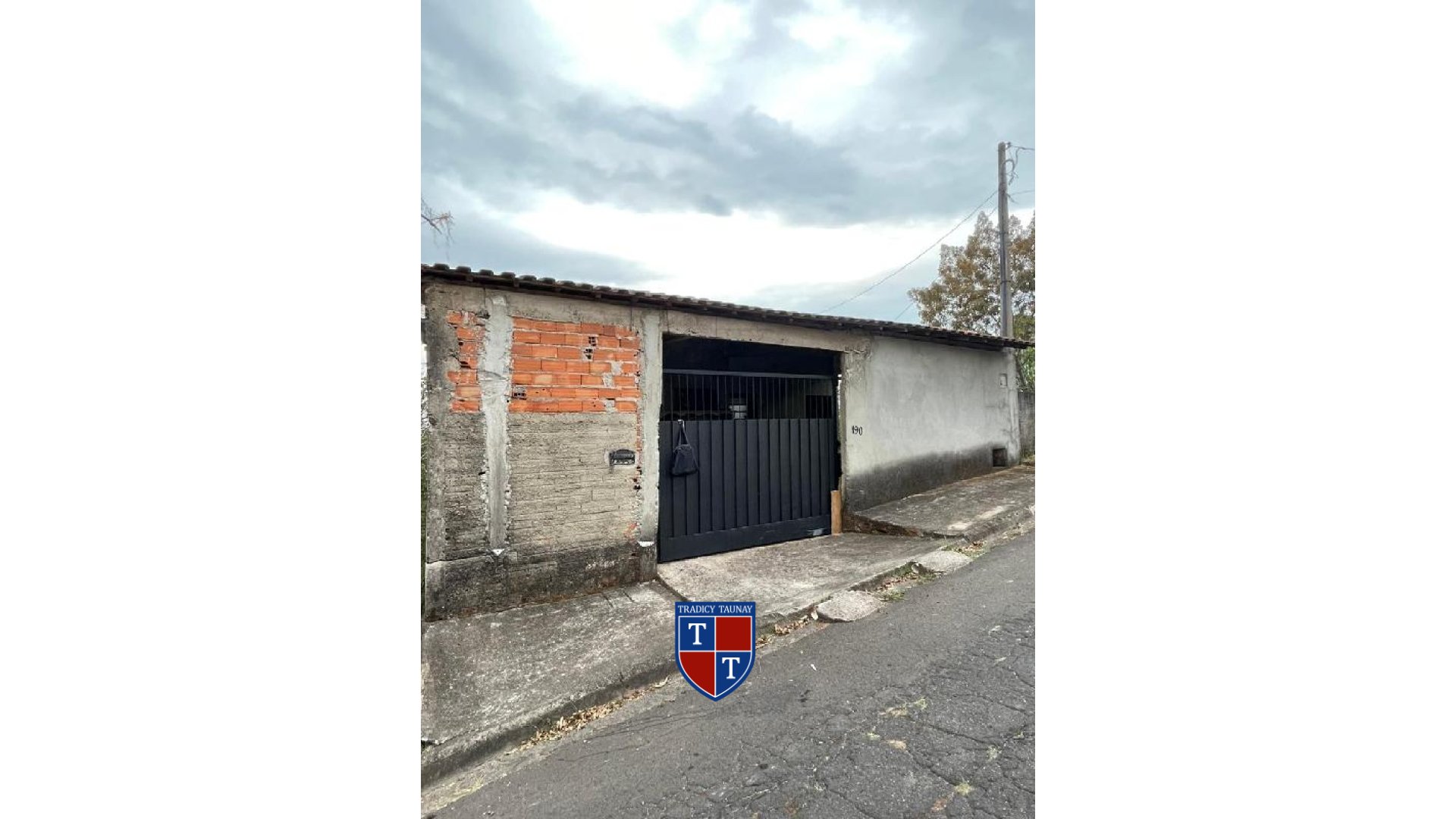 Foto 1 de CASA em PARQUE DAS FONTES, AGUAS DE LINDOIA/SP - Imóvel Retomado CAIXA Ref 8444405322578
