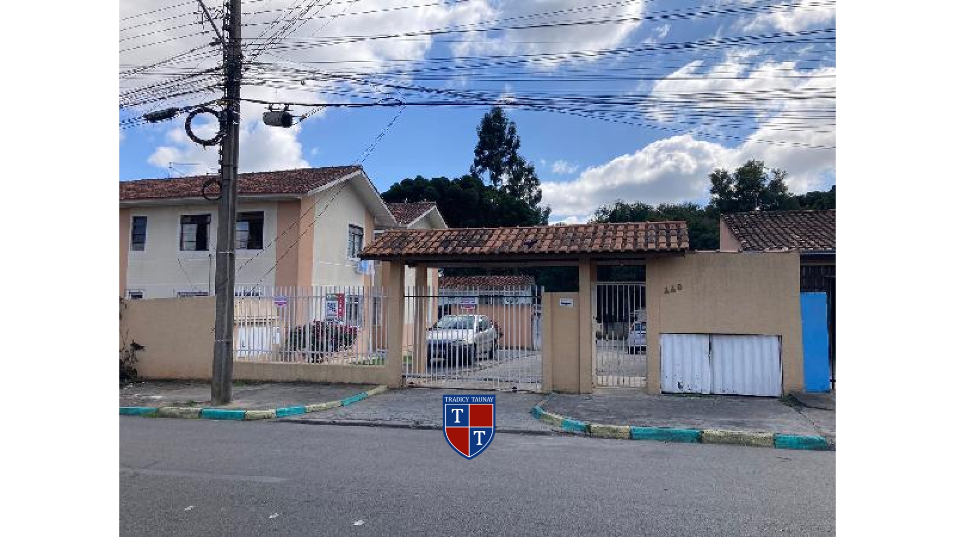 APARTAMENTO em CIDADE INDUSTRIAL