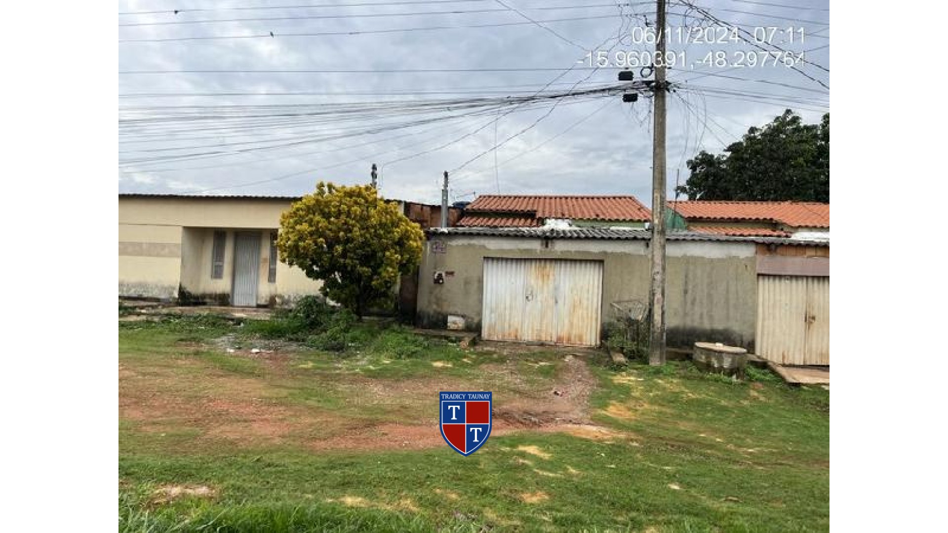 Foto 1 de CASA em PARQUE ESTRELA DALVA XII, SANTO ANTONIO DO DESCOBERTO/GO - Imóvel Retomado CAIXA Ref 8444407674846