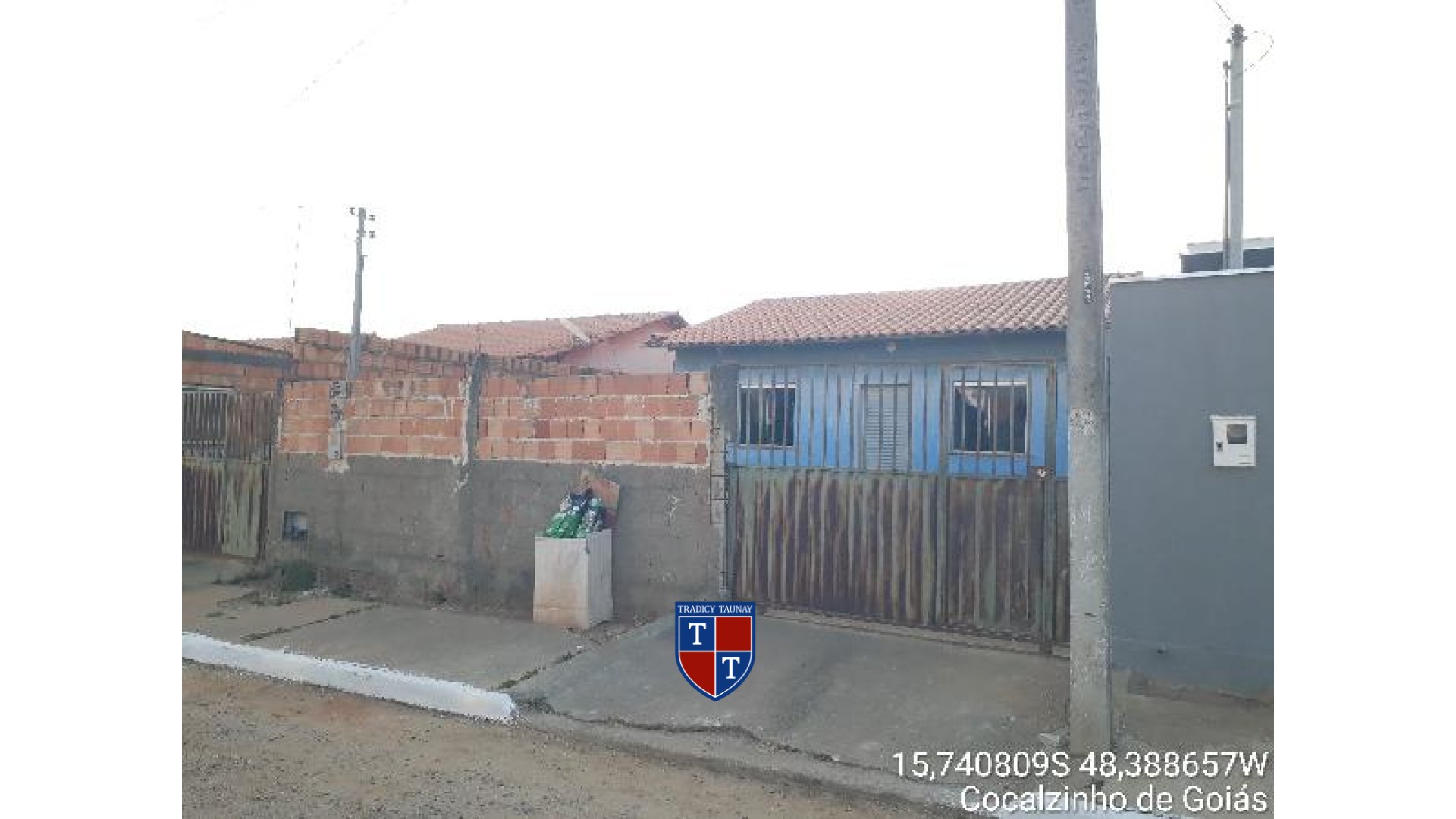 Foto 1 de CASA em GIRASSOL, COCALZINHO DE GOIAS/GO - Imóvel Retomado CAIXA Ref 8444407739395