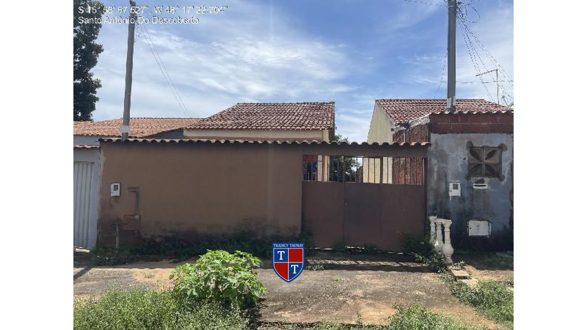 Foto 1 de CASA em PARQUE ESTRELA DALVA XV, SANTO ANTONIO DO DESCOBERTO/GO - Imóvel Retomado CAIXA Ref 8444407875213