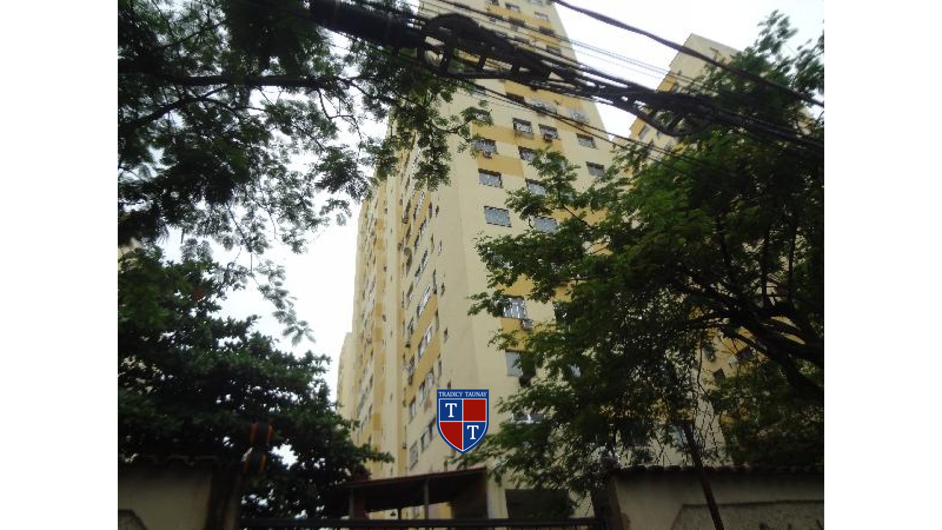 APARTAMENTO em PAVUNA