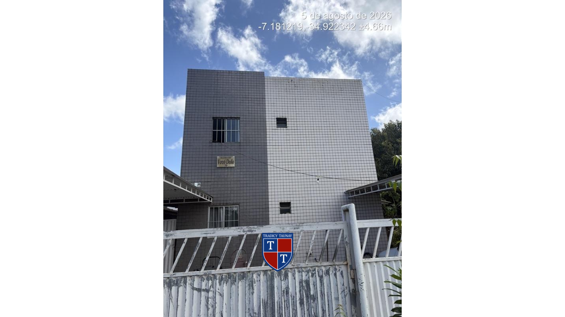 APARTAMENTO em INDUSTRIAS