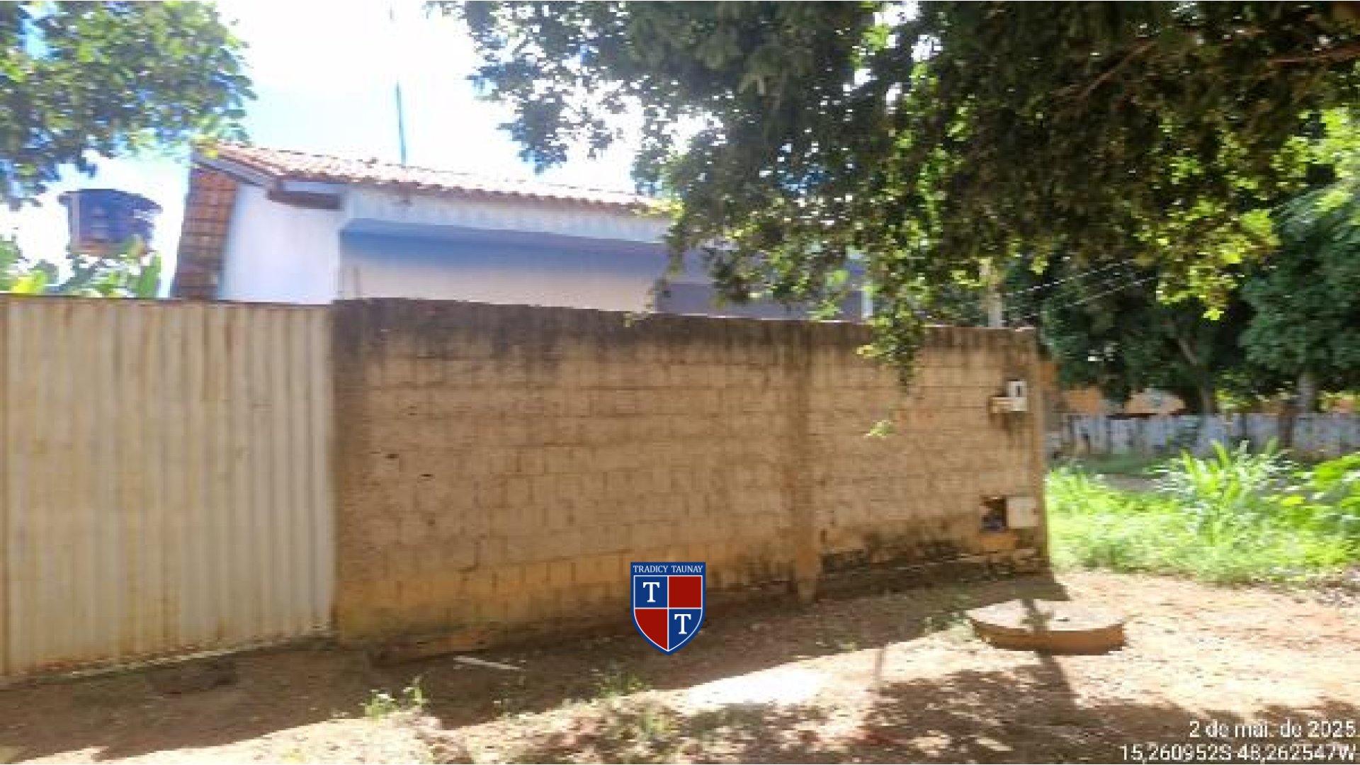 CASA em LOT VILA DIVINEIA
