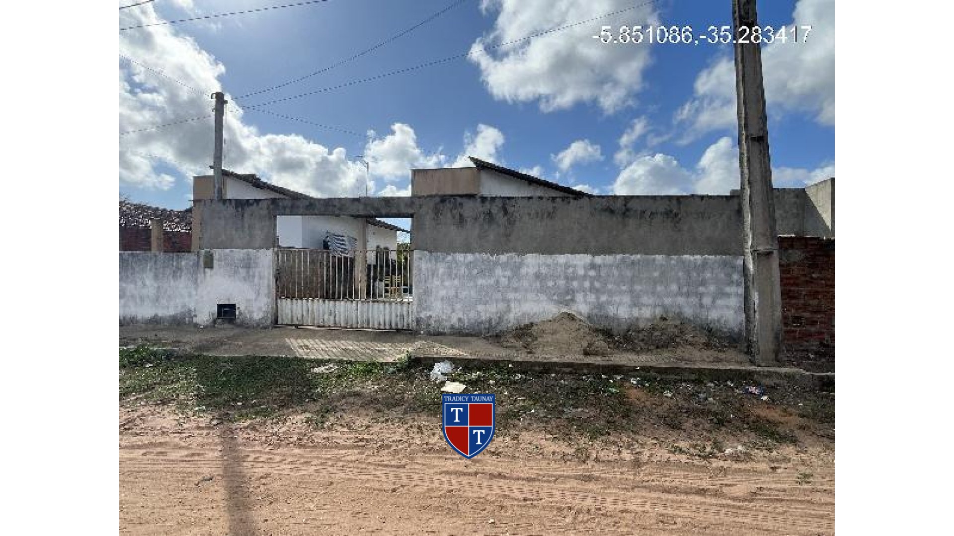 CASA em ZONA DE EXPANSAO URBANA SUL