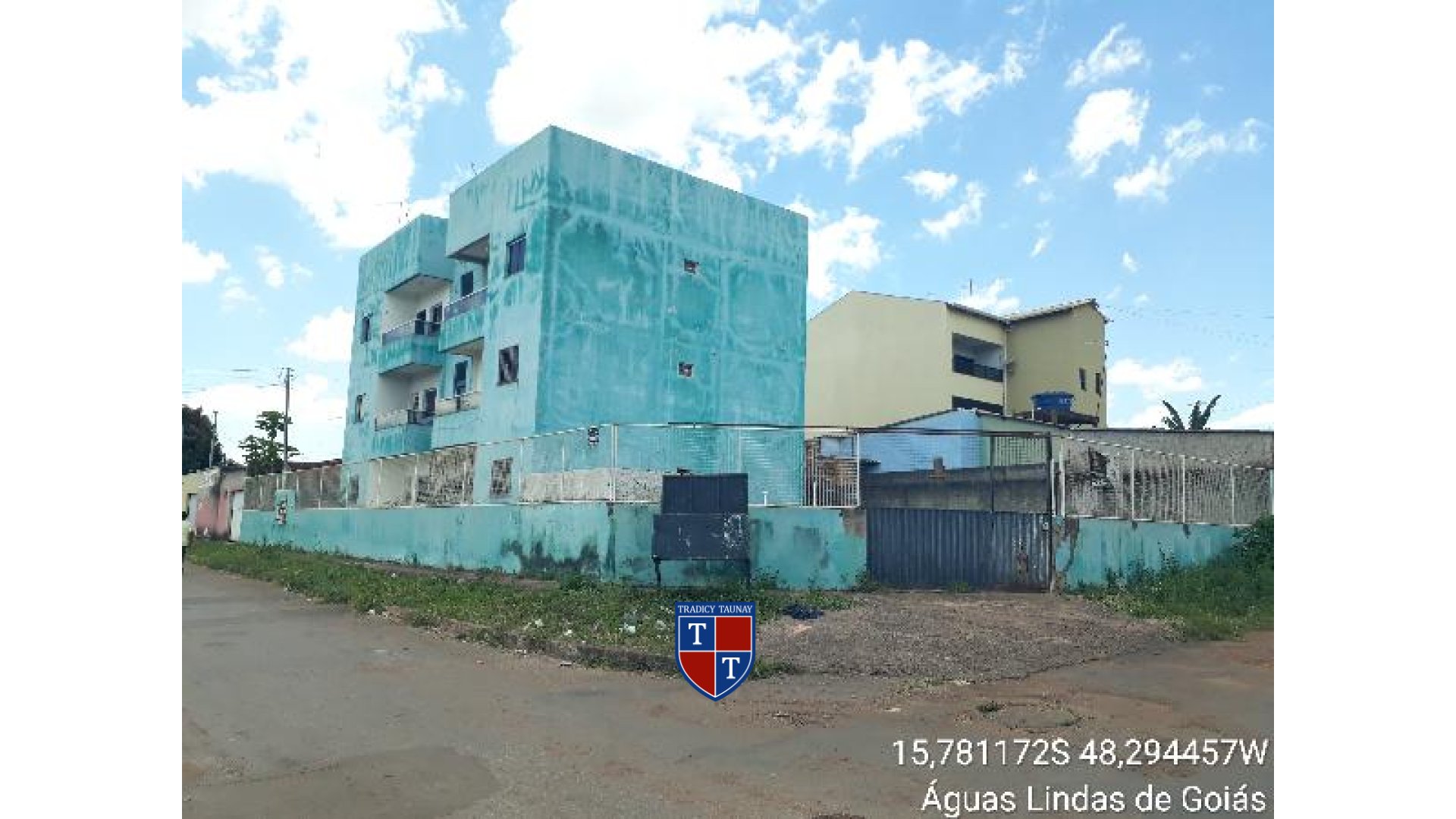 APARTAMENTO em JARDIM SANTA LUCIA
