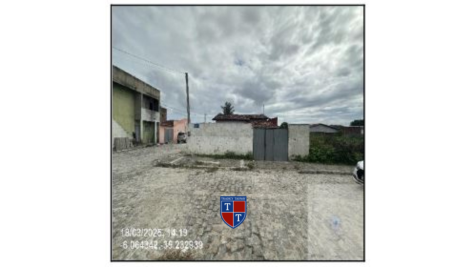 CASA em MAZAPAS