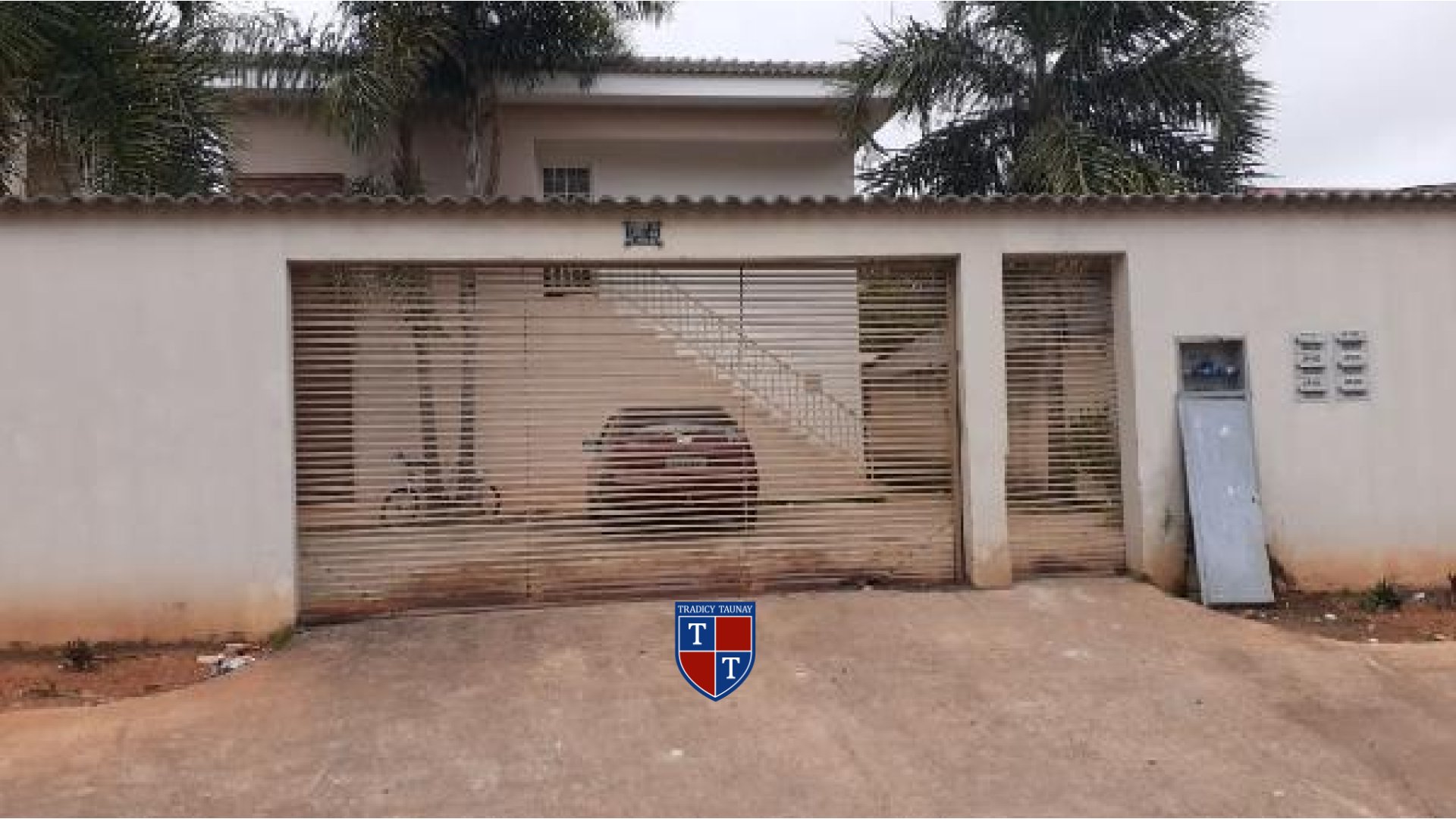 APARTAMENTO em PARQUE NAPOLIS A
