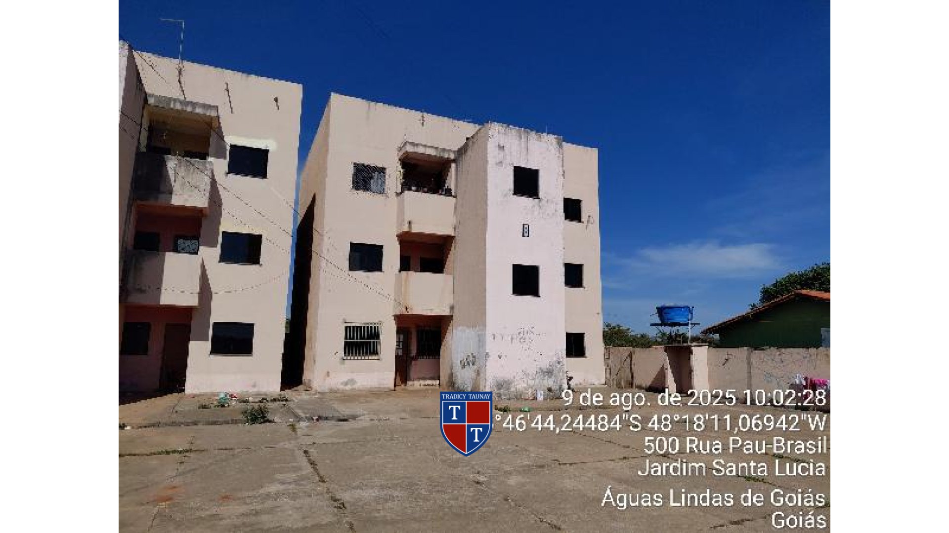 APARTAMENTO em JARDIM SANTA LUCIA