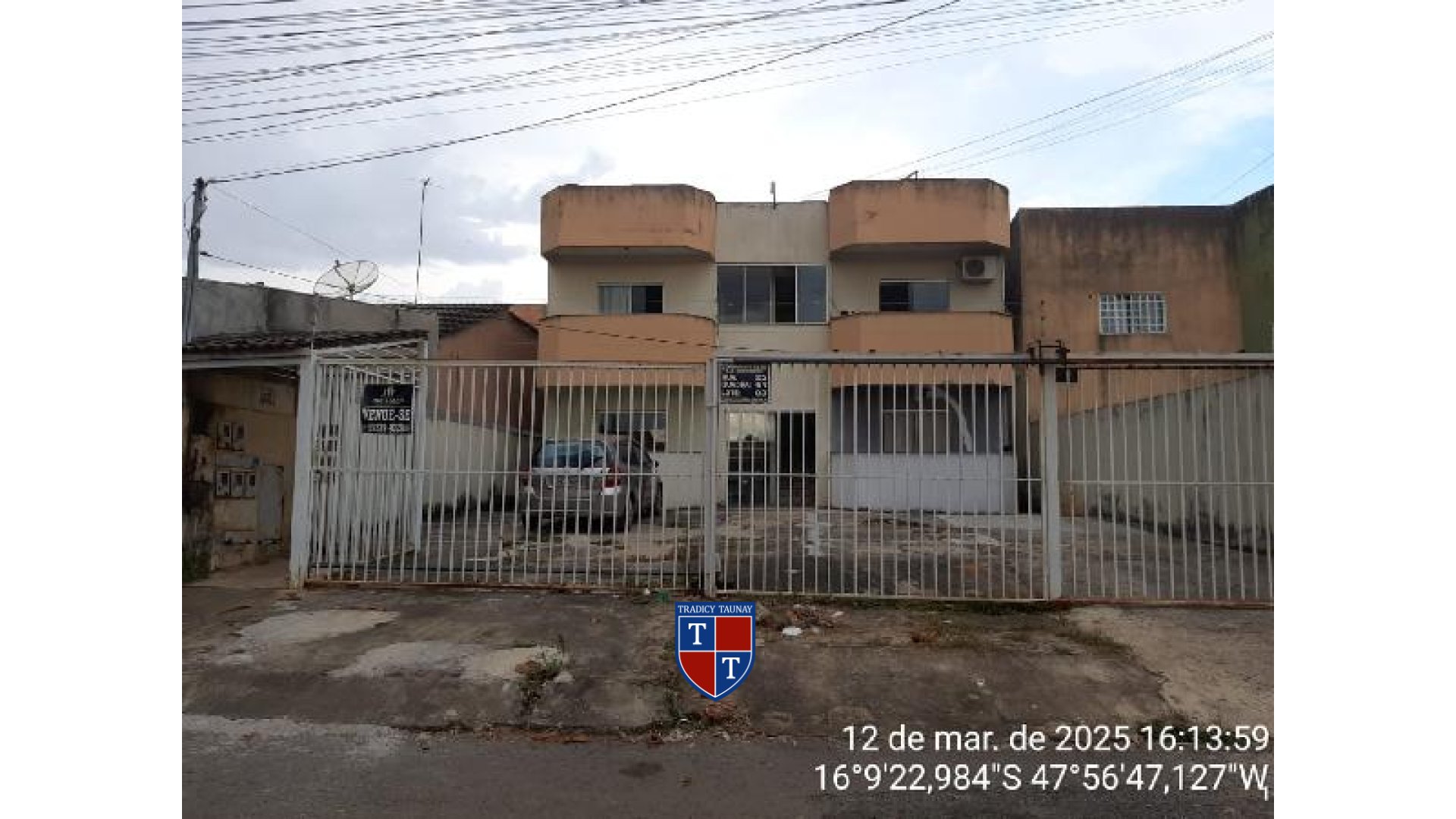 APARTAMENTO em PARQUE ESTRELA DALVA IX