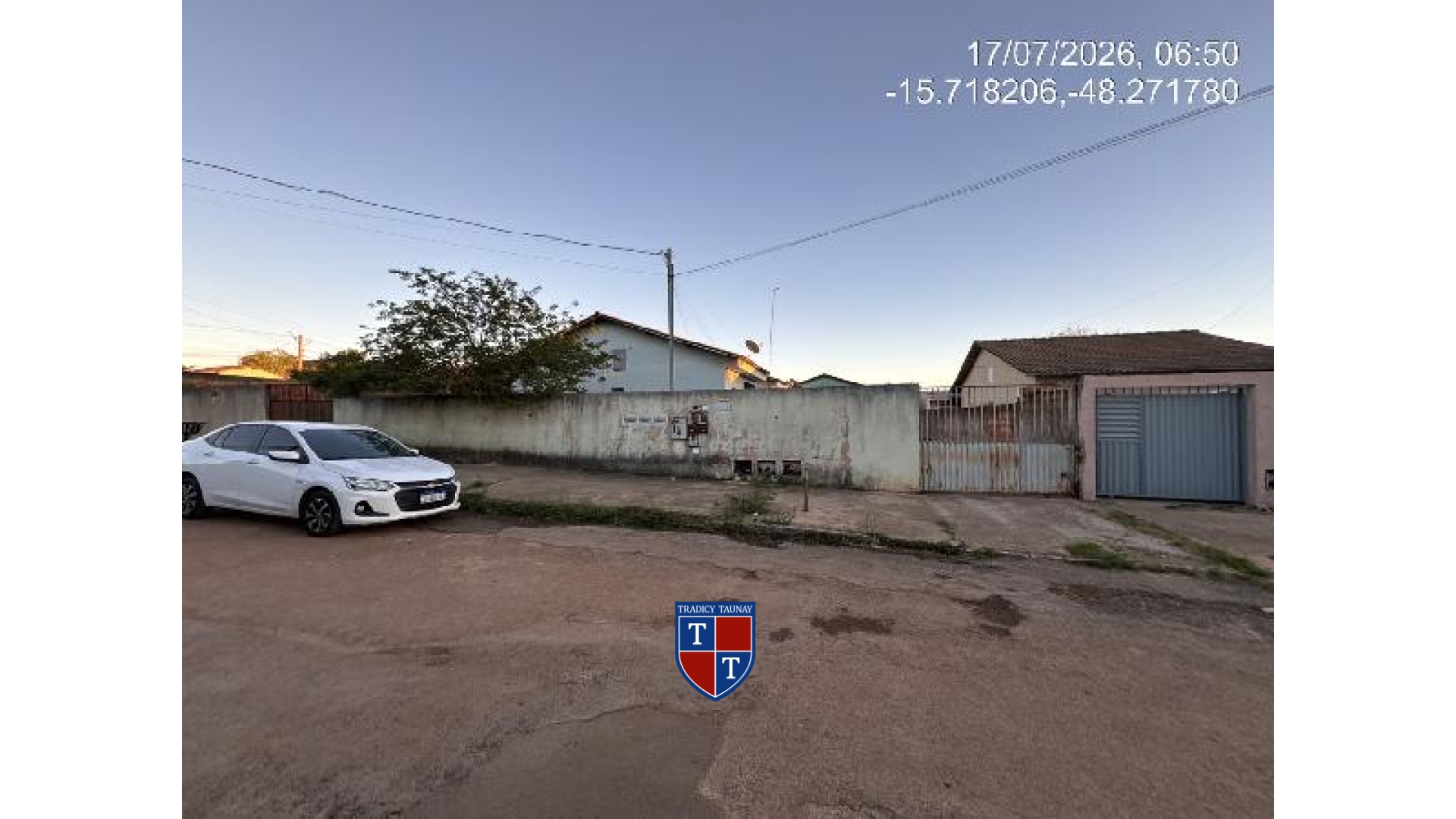 CASA em JARDIM DOS PINHEIROS