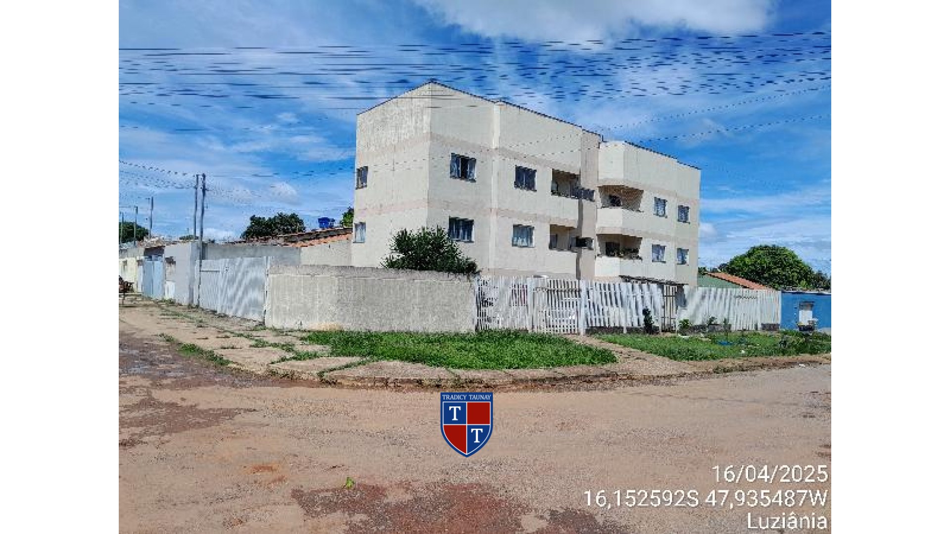 APARTAMENTO em PARQUE INDUSTRIAL MINGONE
