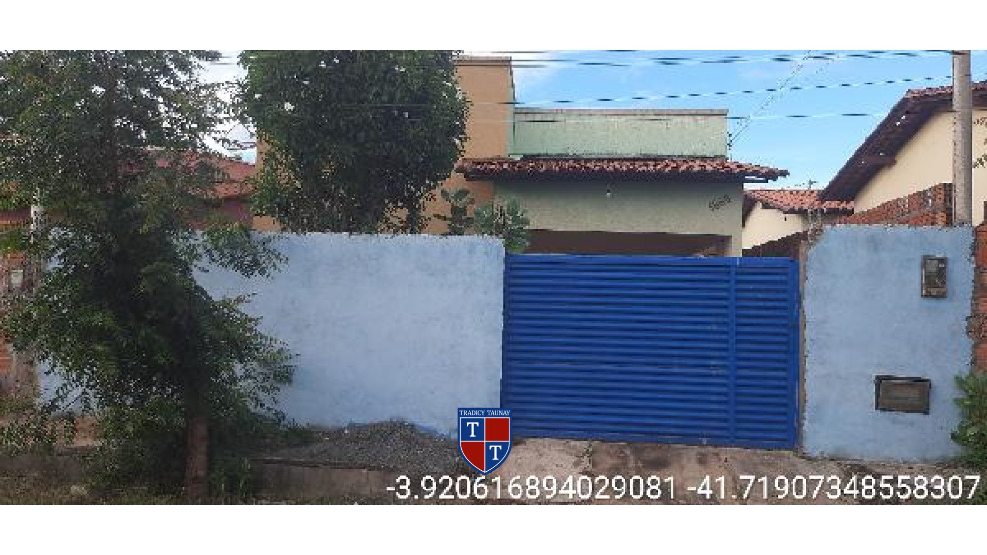 CASA em OLHO DAGUA