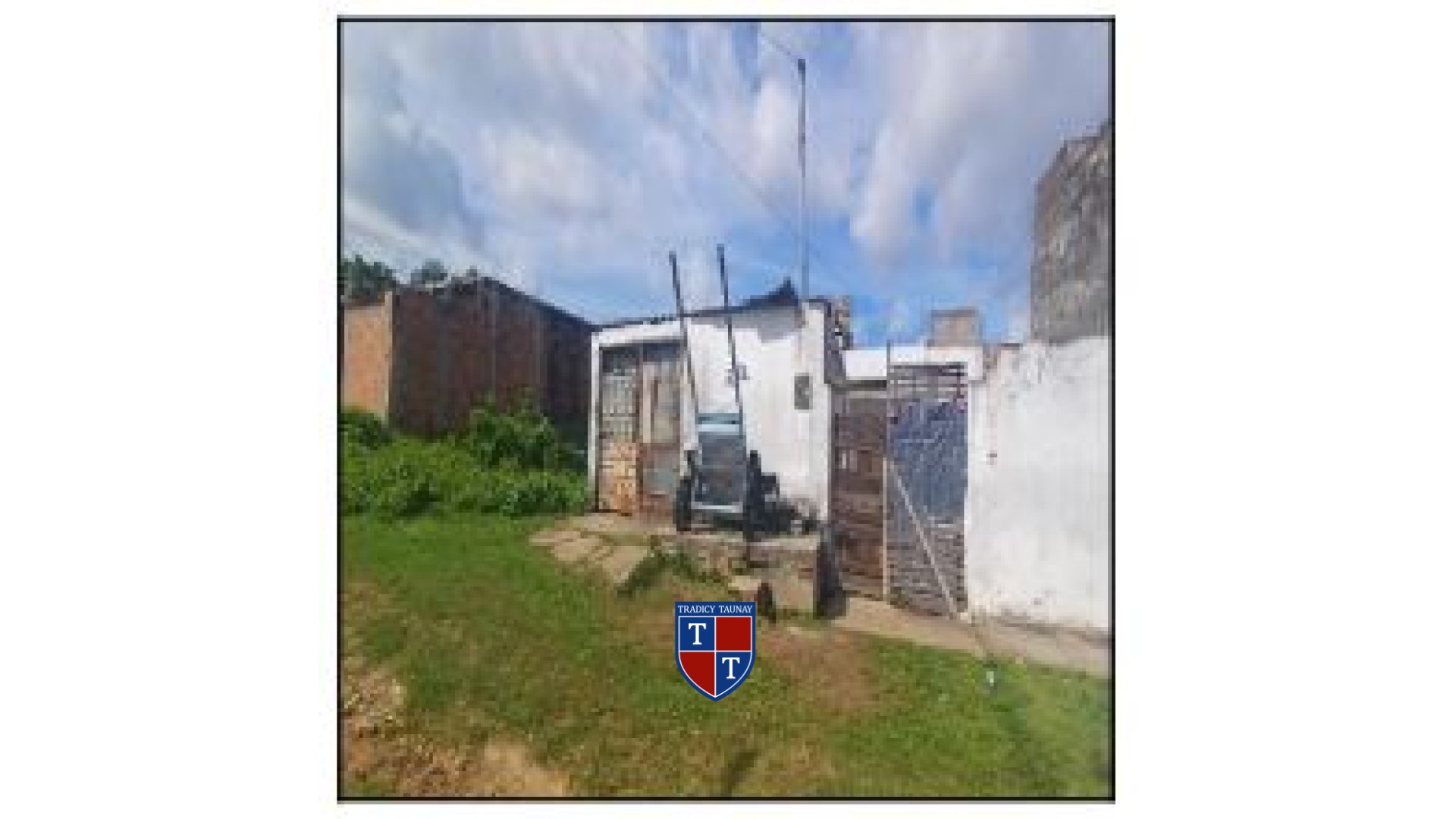 Foto 1 de CASA em COMPLEXO JARDIM, NOSSA SENHORA DO SOCORRO/SE - Imóvel Retomado CAIXA Ref 8444414926383