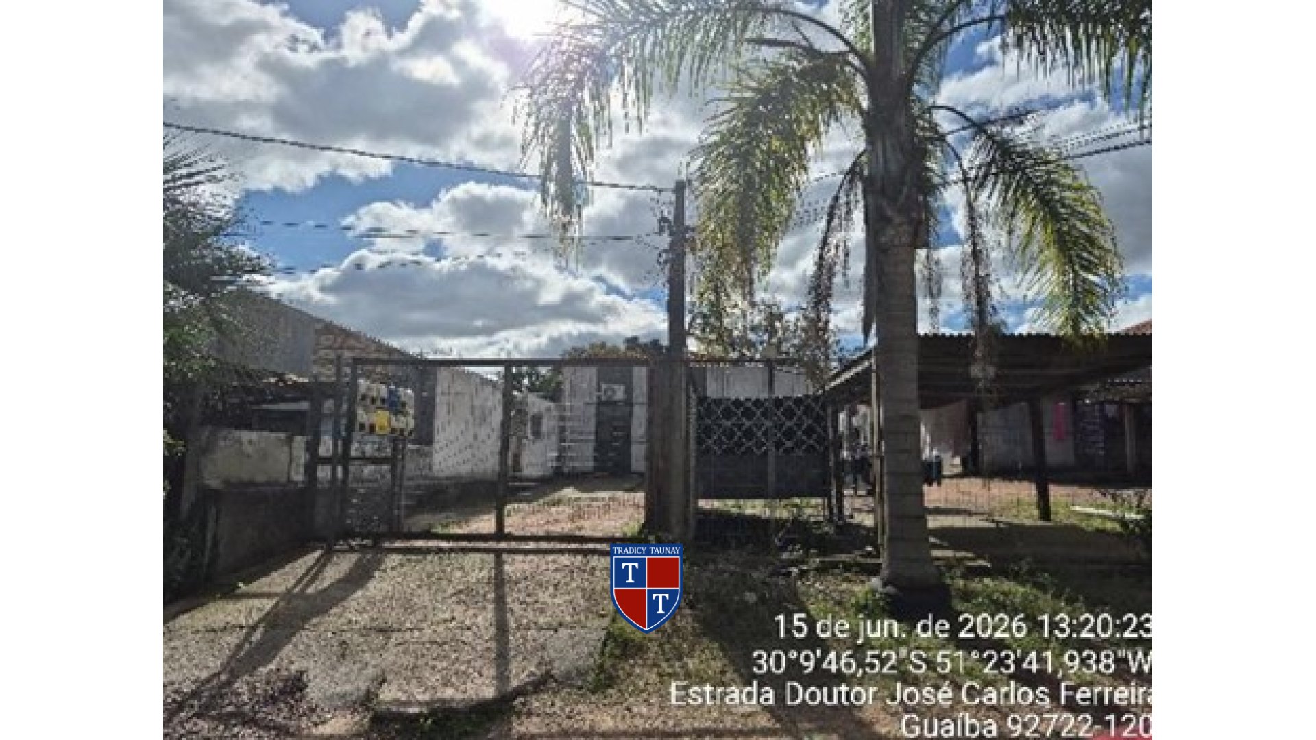 CASA em PEDRAS BRANCAS