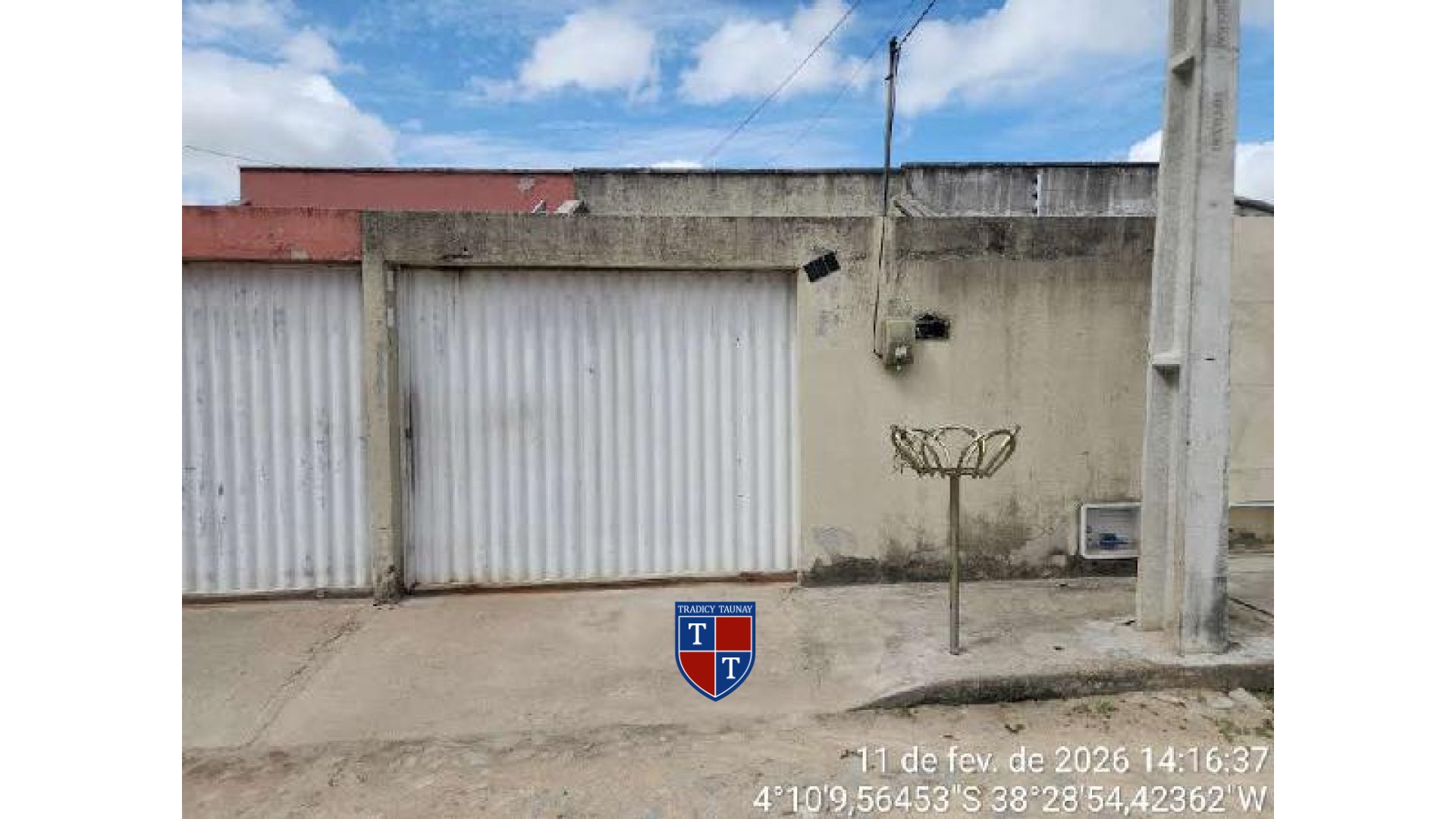CASA em PEDRA BRANCA
