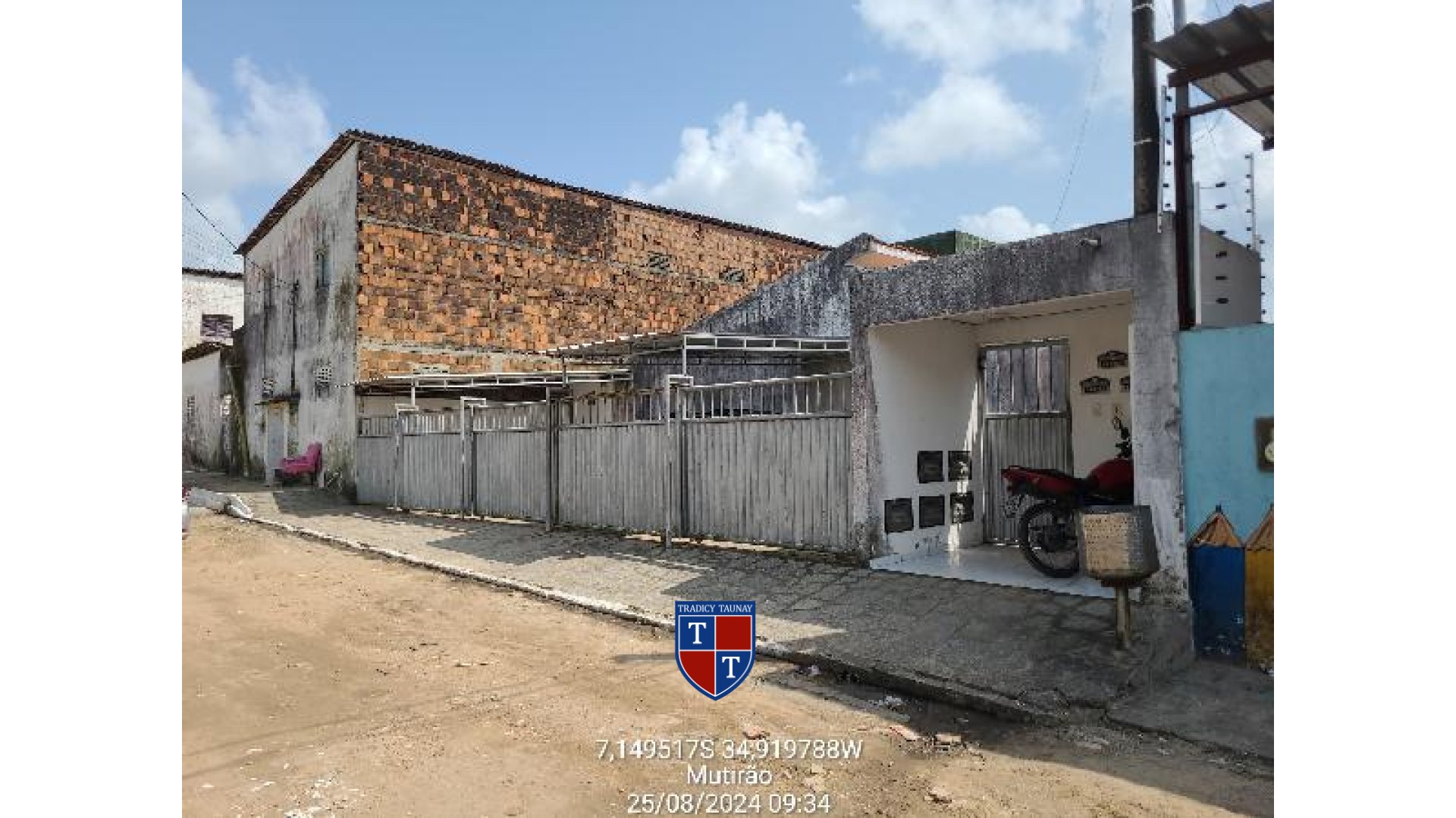 CASA em COMERCIAL NORTE