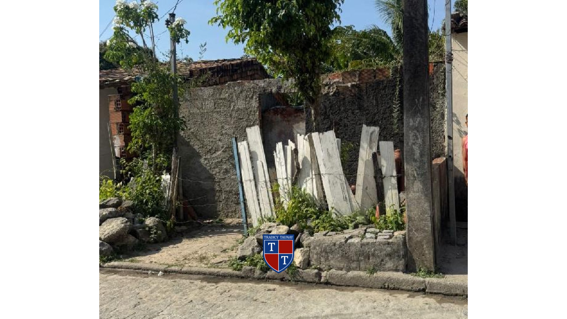 CASA em COMPEXO JARDIM