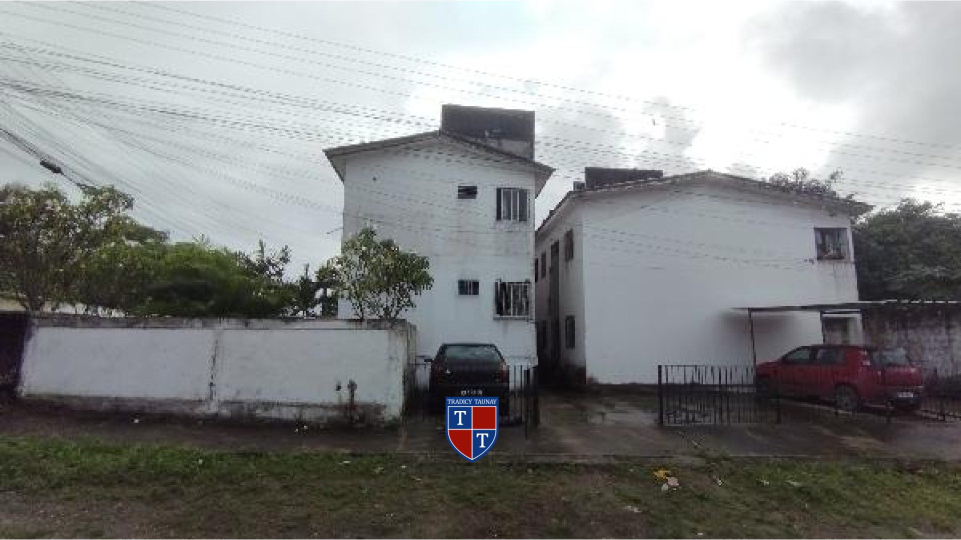 APARTAMENTO em UMBURA