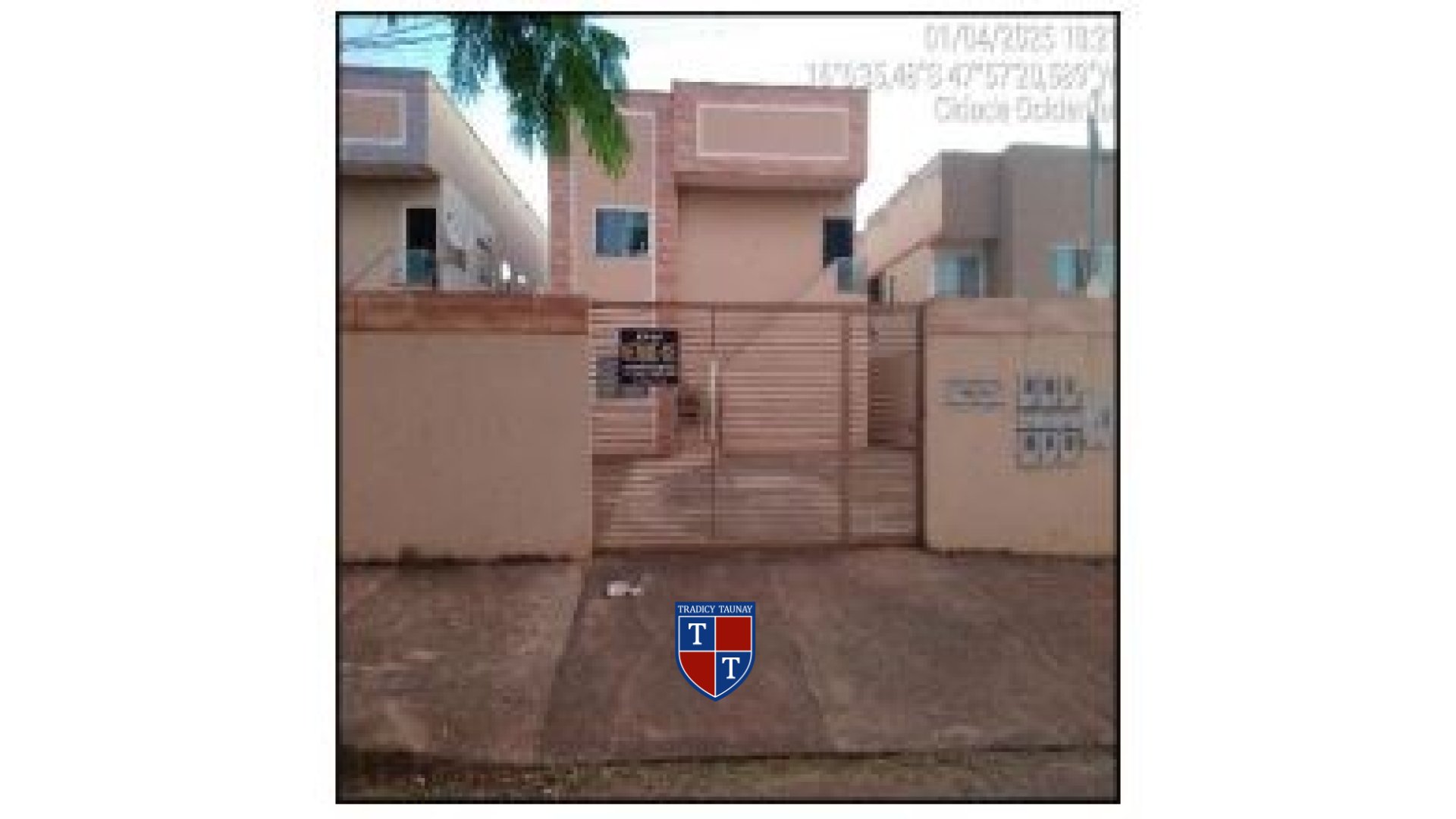 APARTAMENTO em PARQUE ARAGUARI-A
