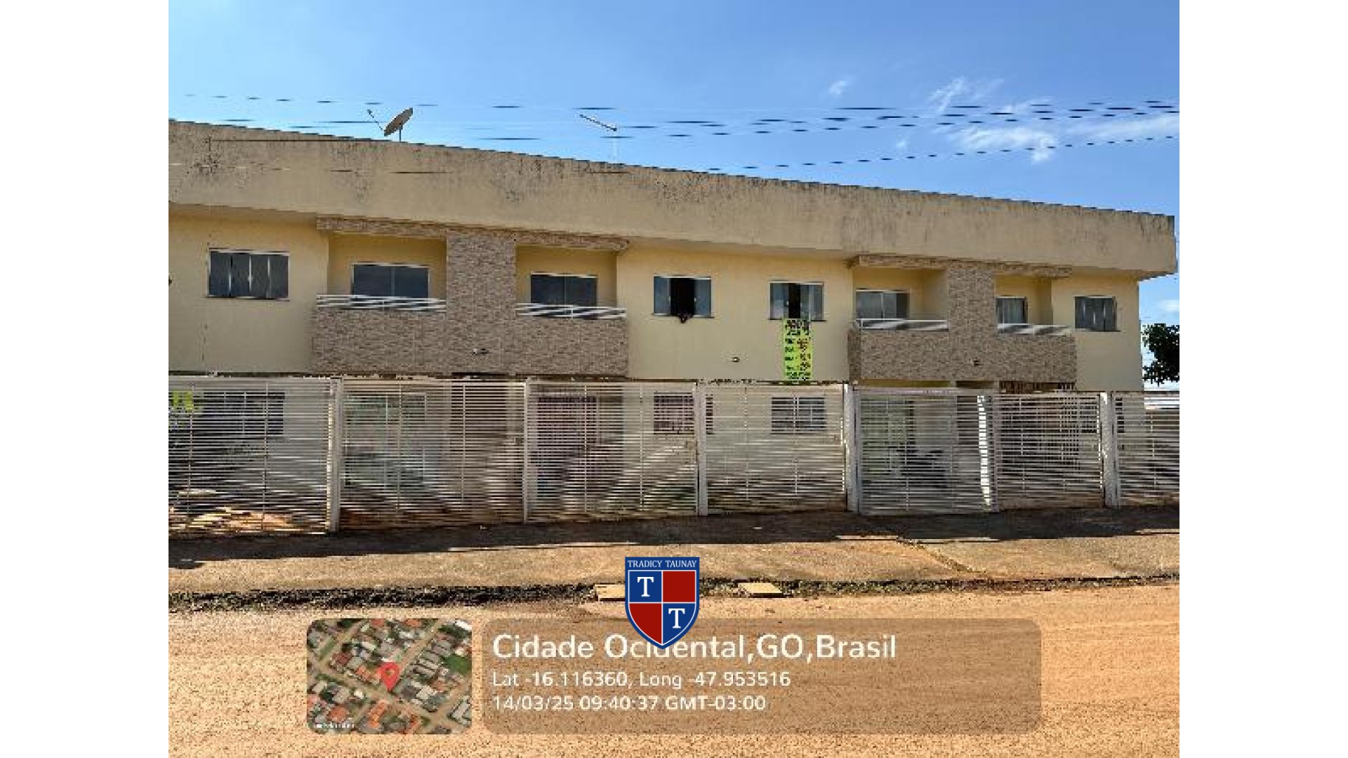 APARTAMENTO em PARQUE NAPOLIS A