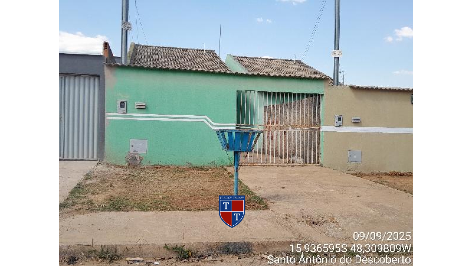 Foto 1 de CASA em PARQUE ESTRELA DALVA XV, SANTO ANTONIO DO DESCOBERTO/GO - Imóvel Retomado CAIXA Ref 8444421143844