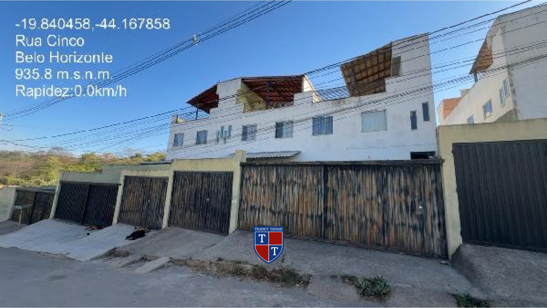 APARTAMENTO em MONTE SINAI