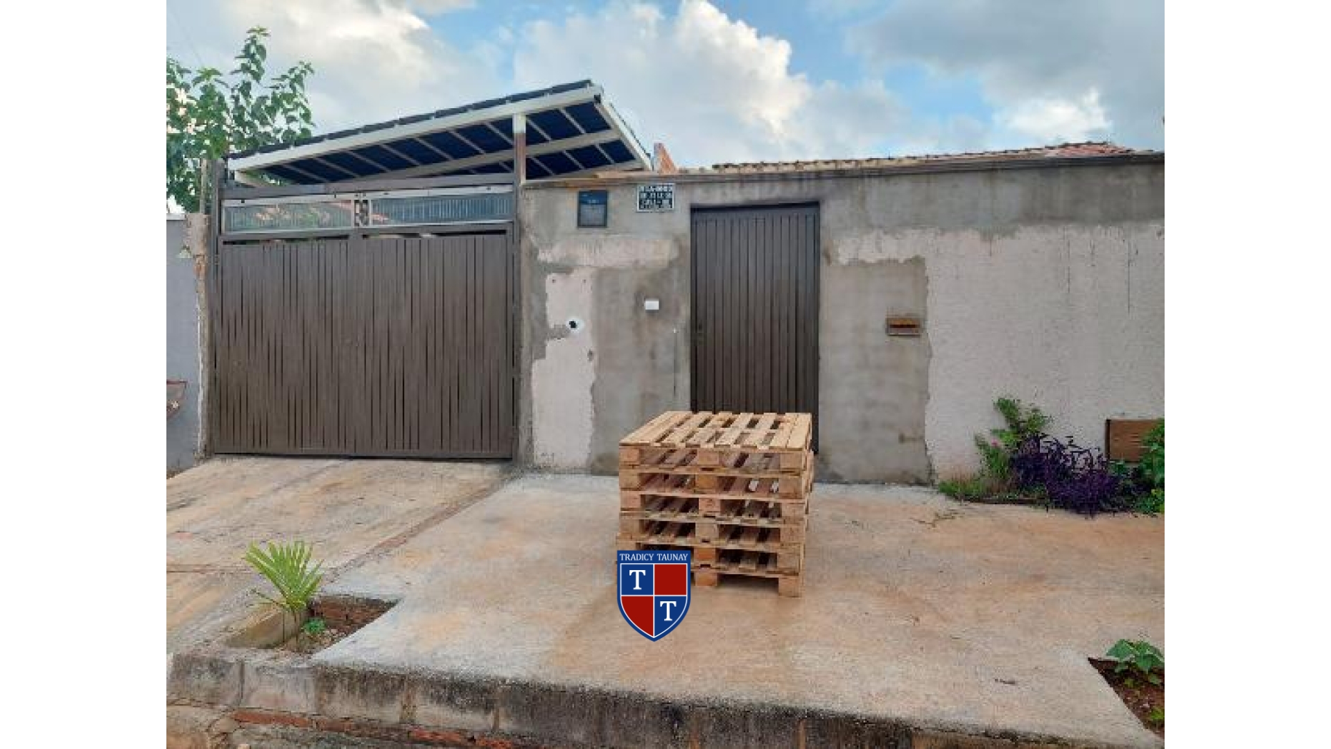 Foto 1 de CASA em SETOR LAGUNA PARQUE, TRINDADE/GO - Imóvel Retomado CAIXA Ref 8444422202925