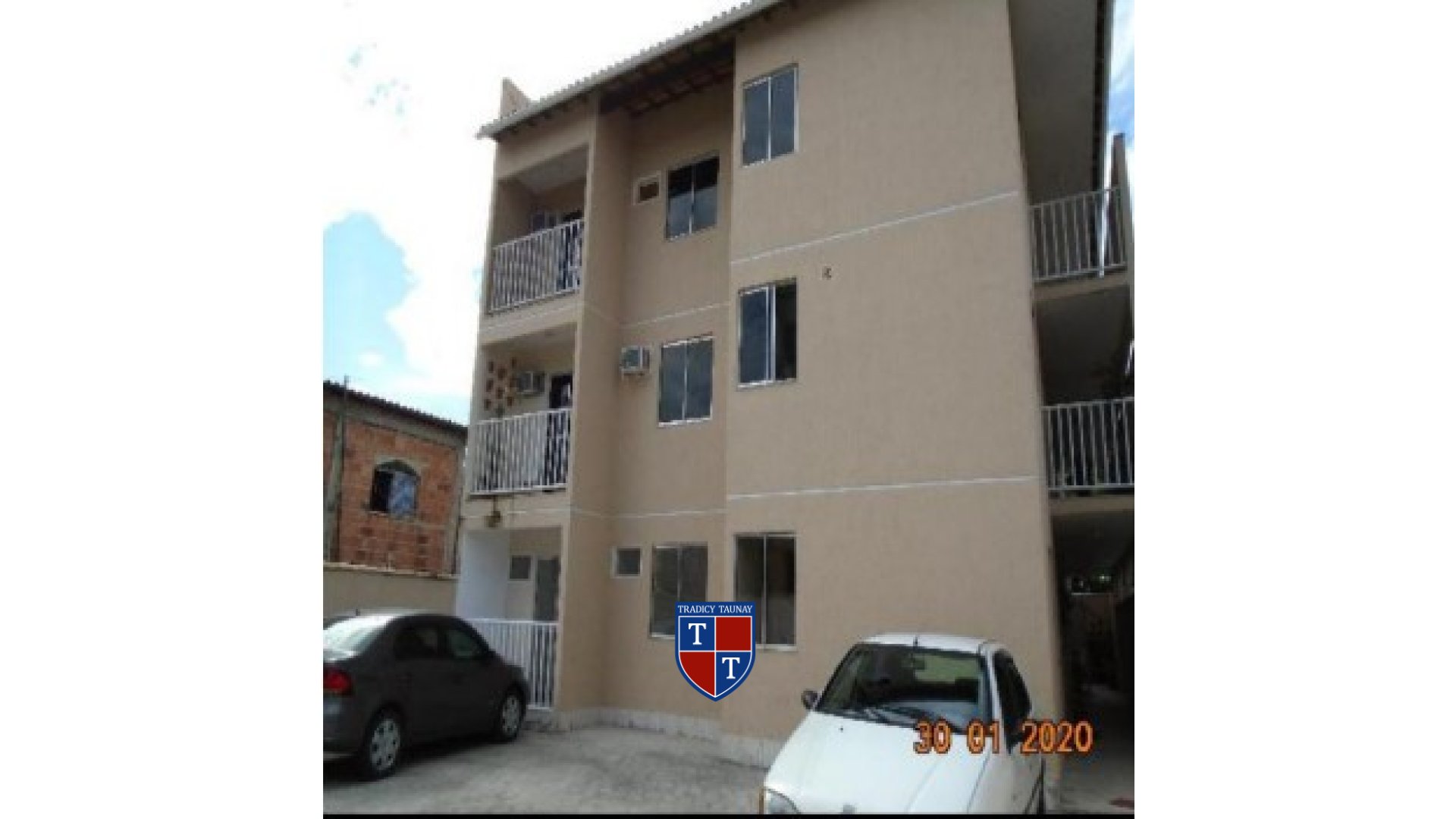 APARTAMENTO em JARDIM CATARINA