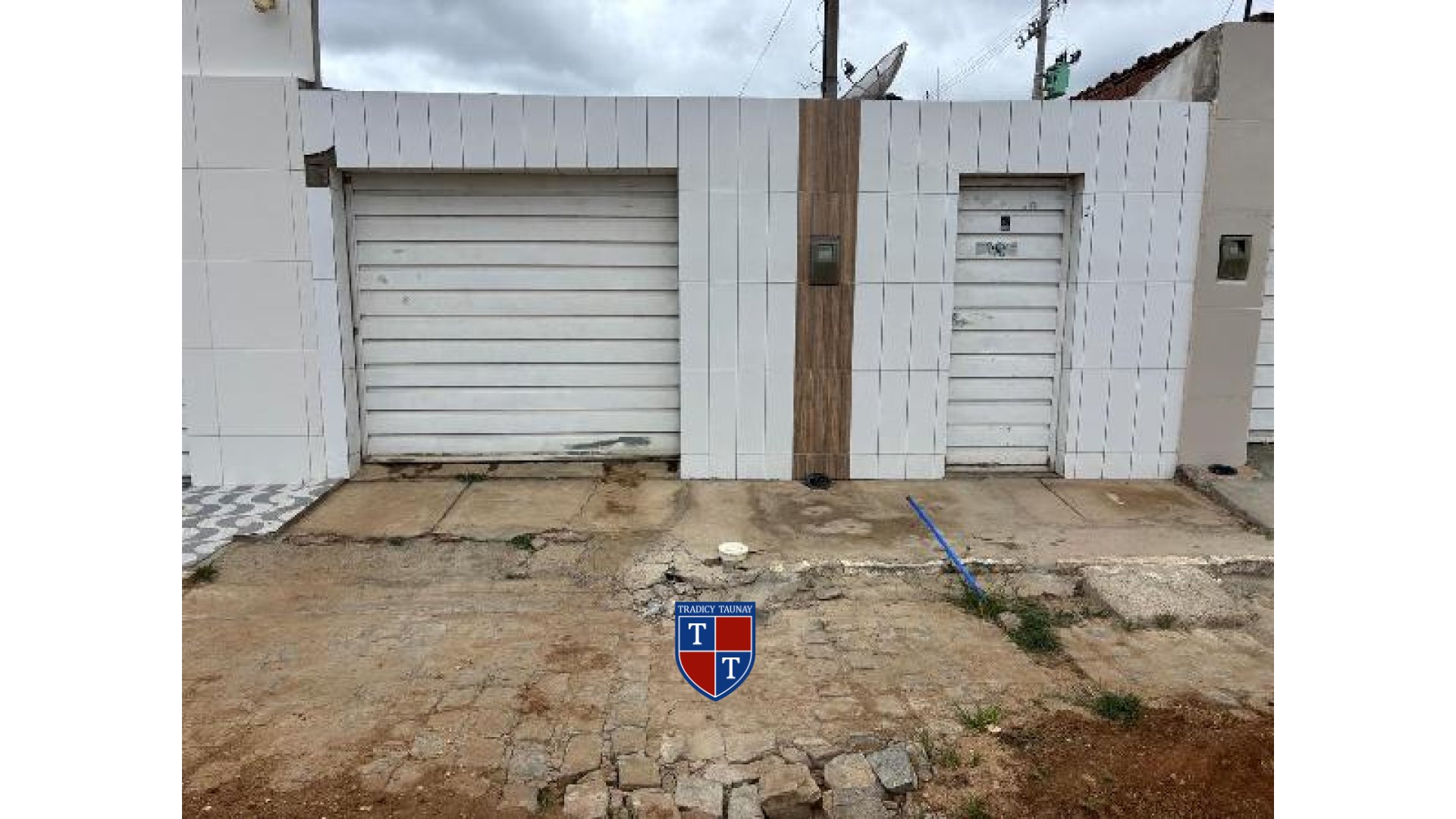 CASA em LOTJOAO NEPOMUCENO